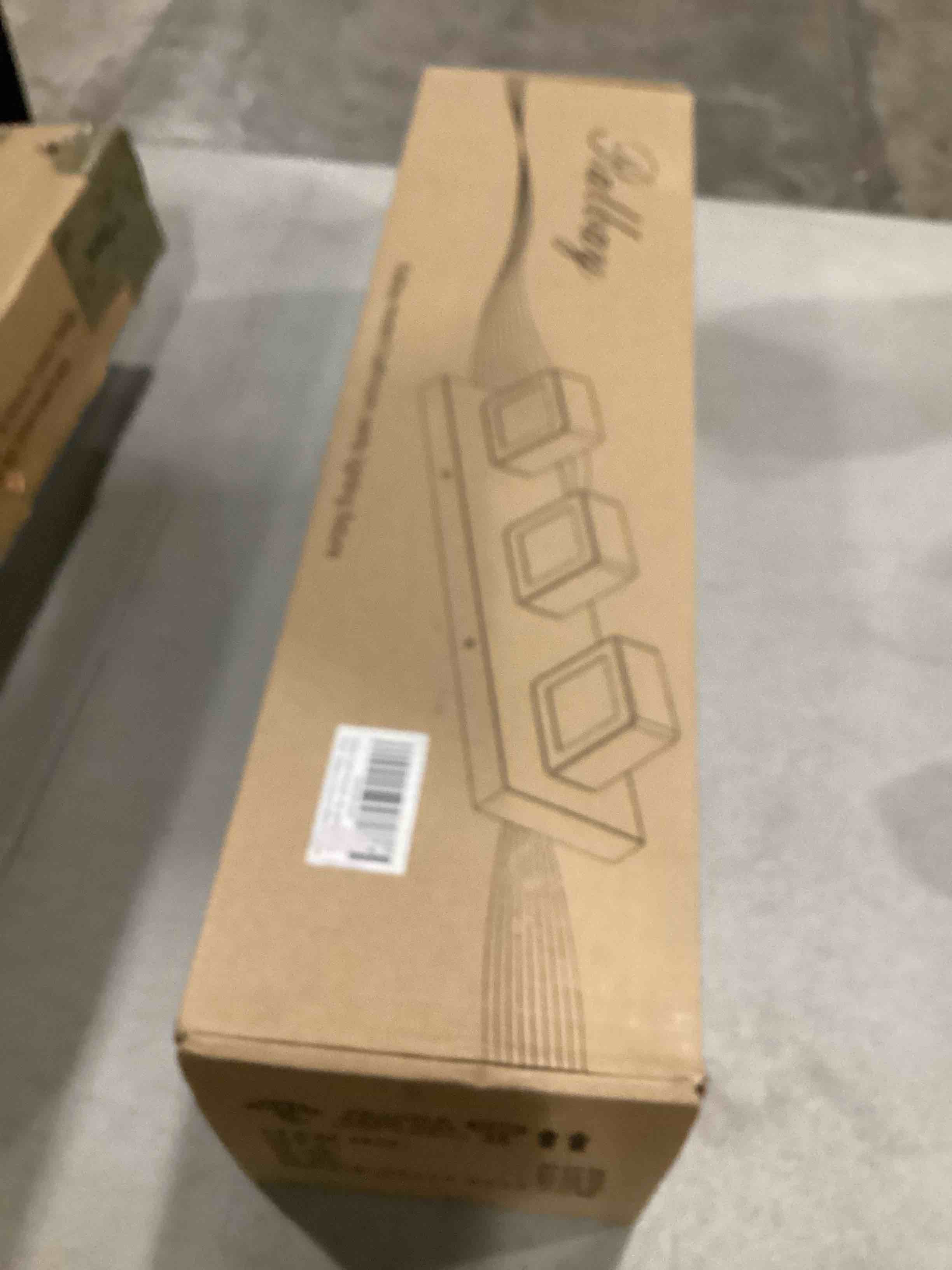 https://s3.amazonaws.com/lotting-images-prod/bidfta/GRN6792232_1738676467807.jpeg