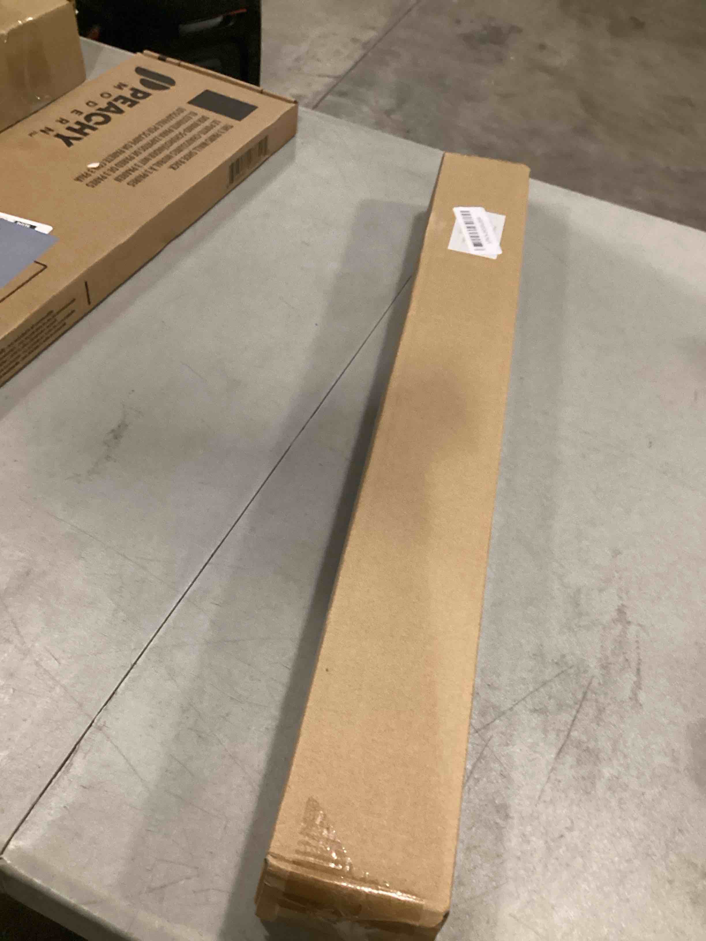 https://s3.amazonaws.com/lotting-images-prod/bidfta/GRN6792234_1738676718432.jpeg