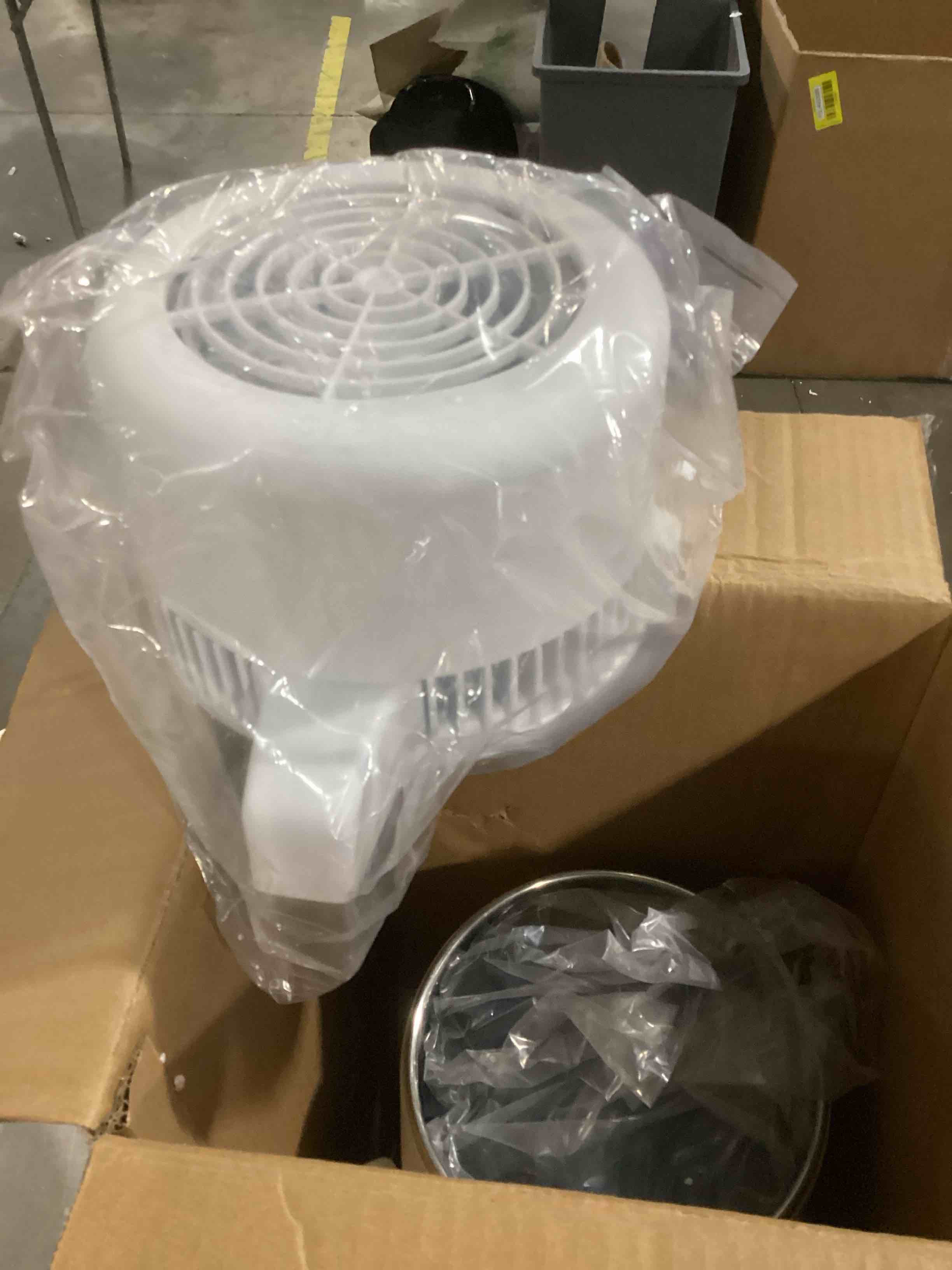 https://s3.amazonaws.com/lotting-images-prod/bidfta/GRN6792791_1737490348765.jpeg