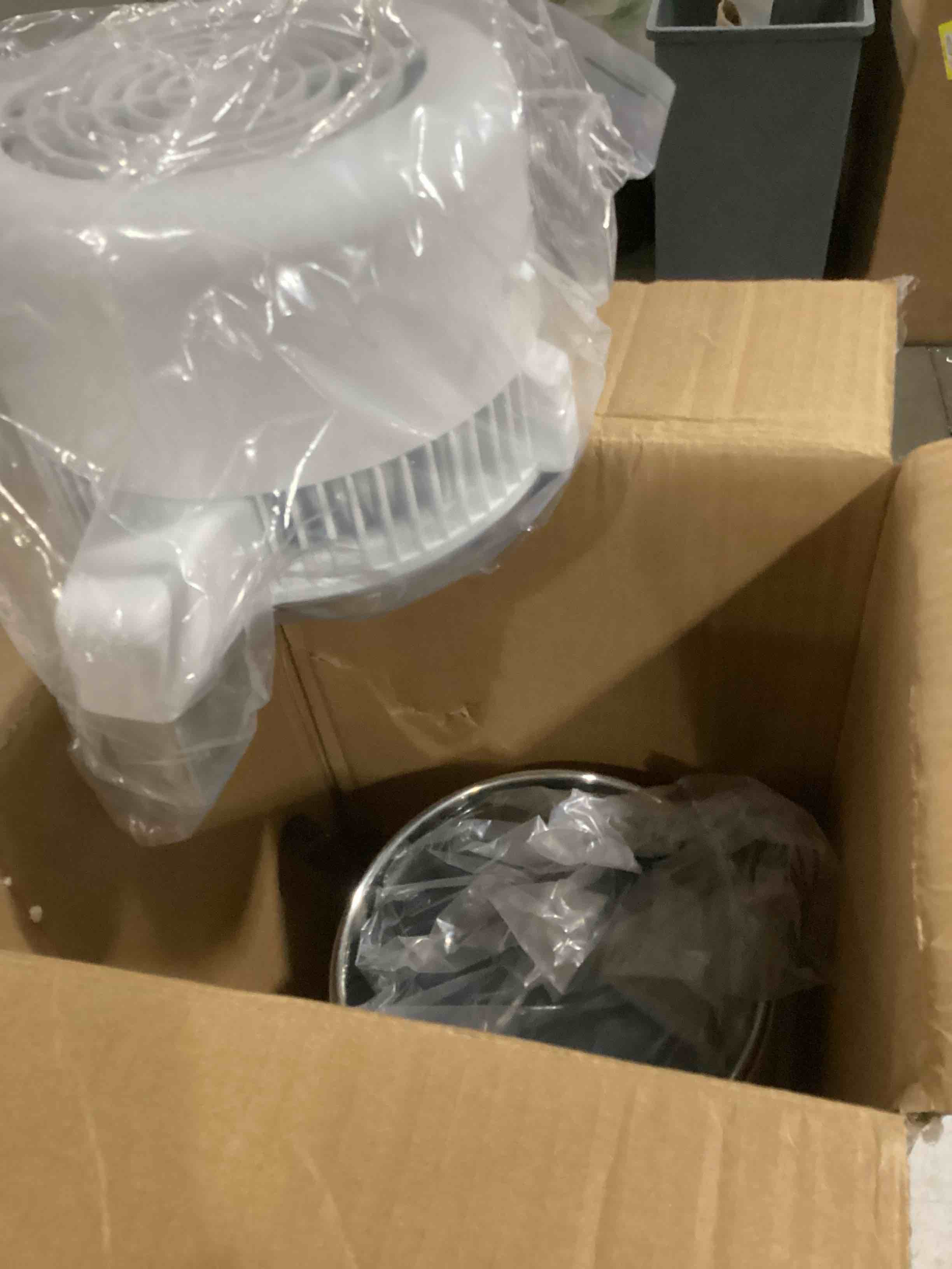 https://s3.amazonaws.com/lotting-images-prod/bidfta/GRN6792791_1737490351950.jpeg
