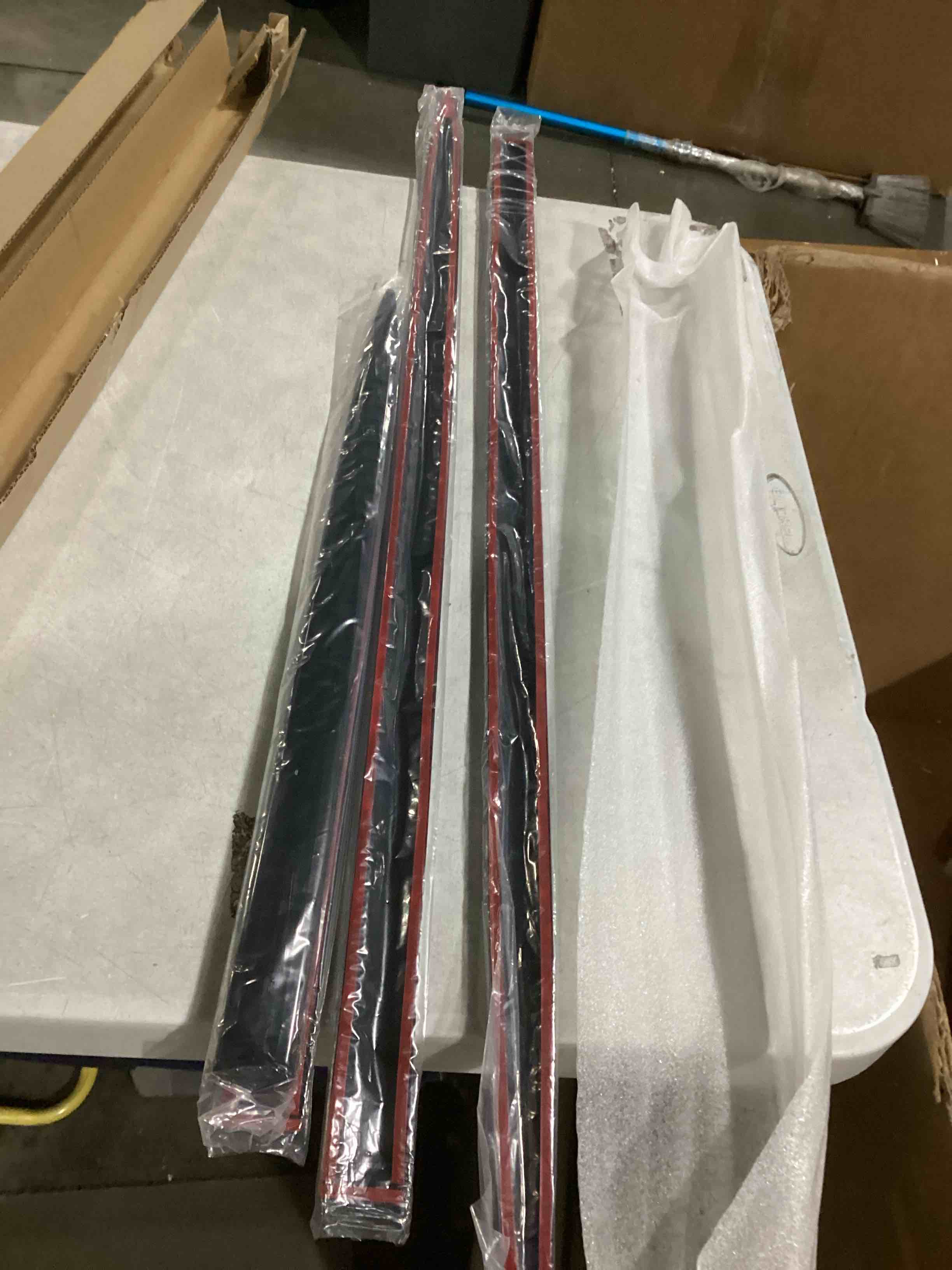 https://s3.amazonaws.com/lotting-images-prod/bidfta/GRN6792912_1737634849978.jpeg