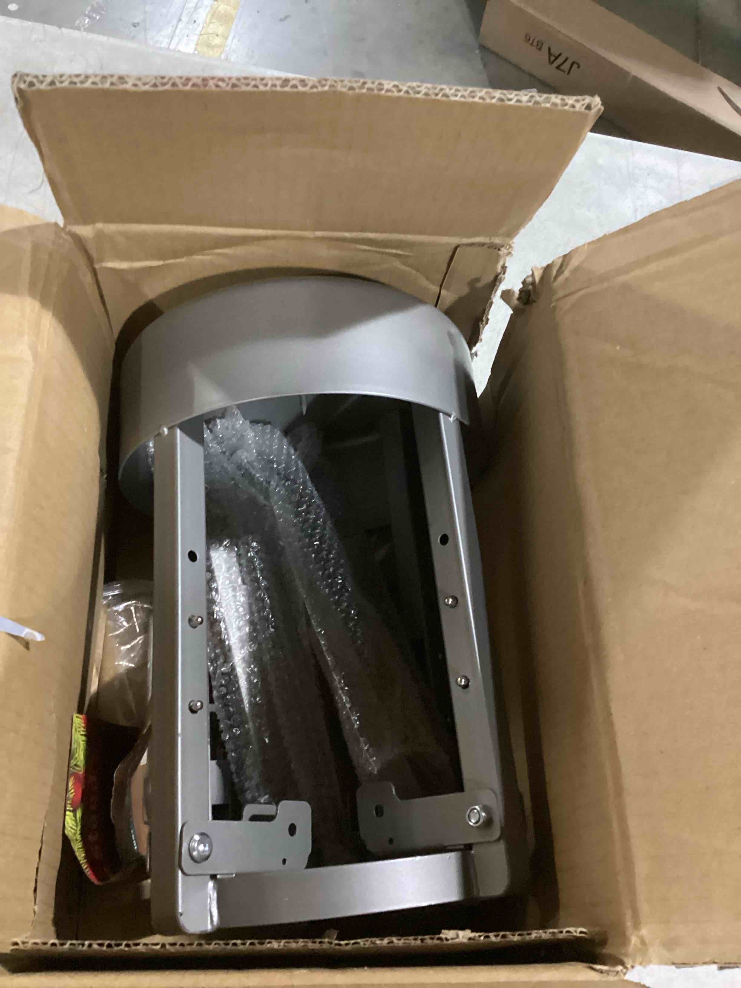 https://s3.amazonaws.com/lotting-images-prod/bidfta/GRN6793275_1737999962348.jpeg