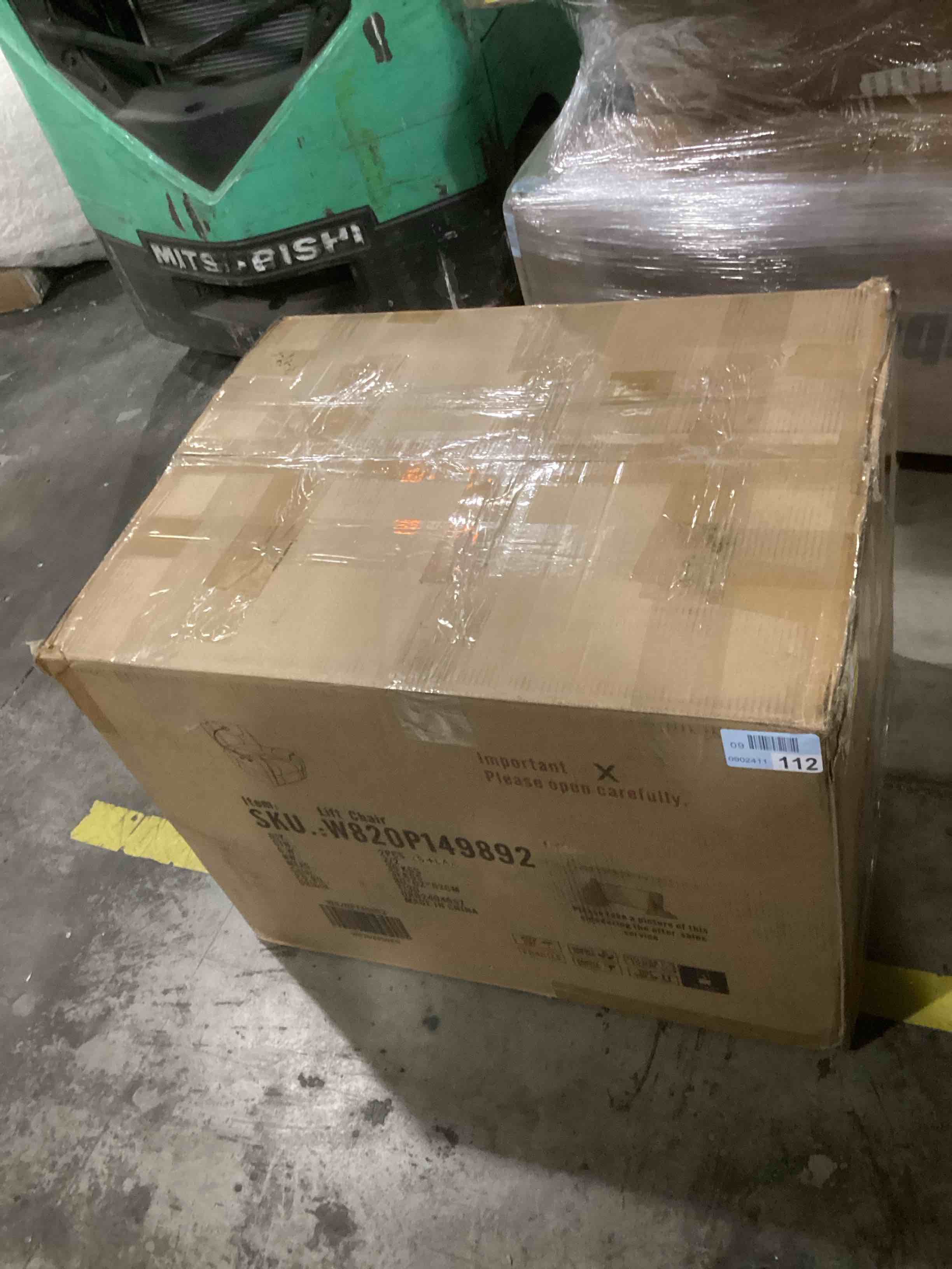 https://s3.amazonaws.com/lotting-images-prod/bidfta/GRN6793428_1738241640274.jpeg