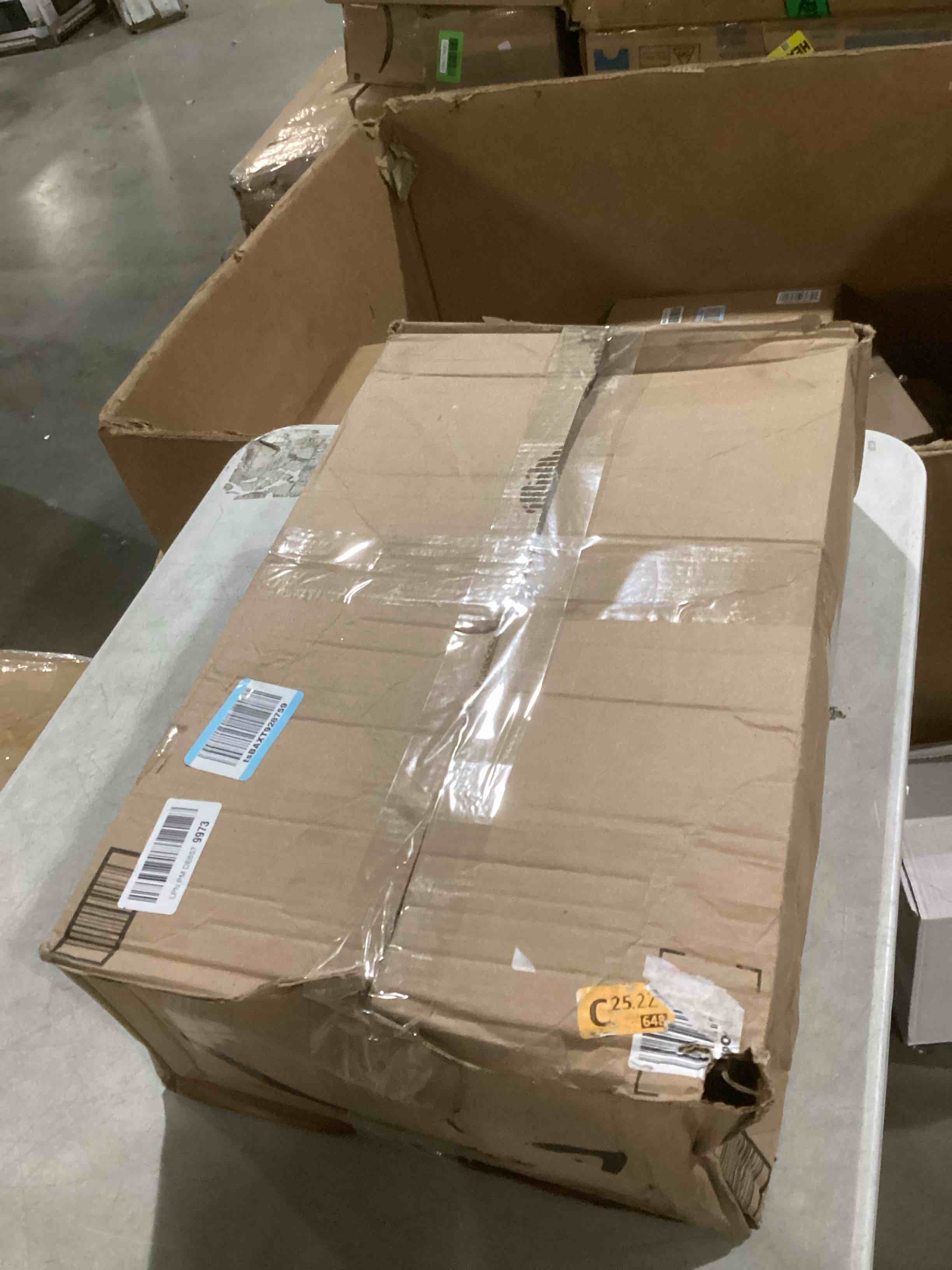 https://s3.amazonaws.com/lotting-images-prod/bidfta/GRN6793468_1738250690799.jpeg