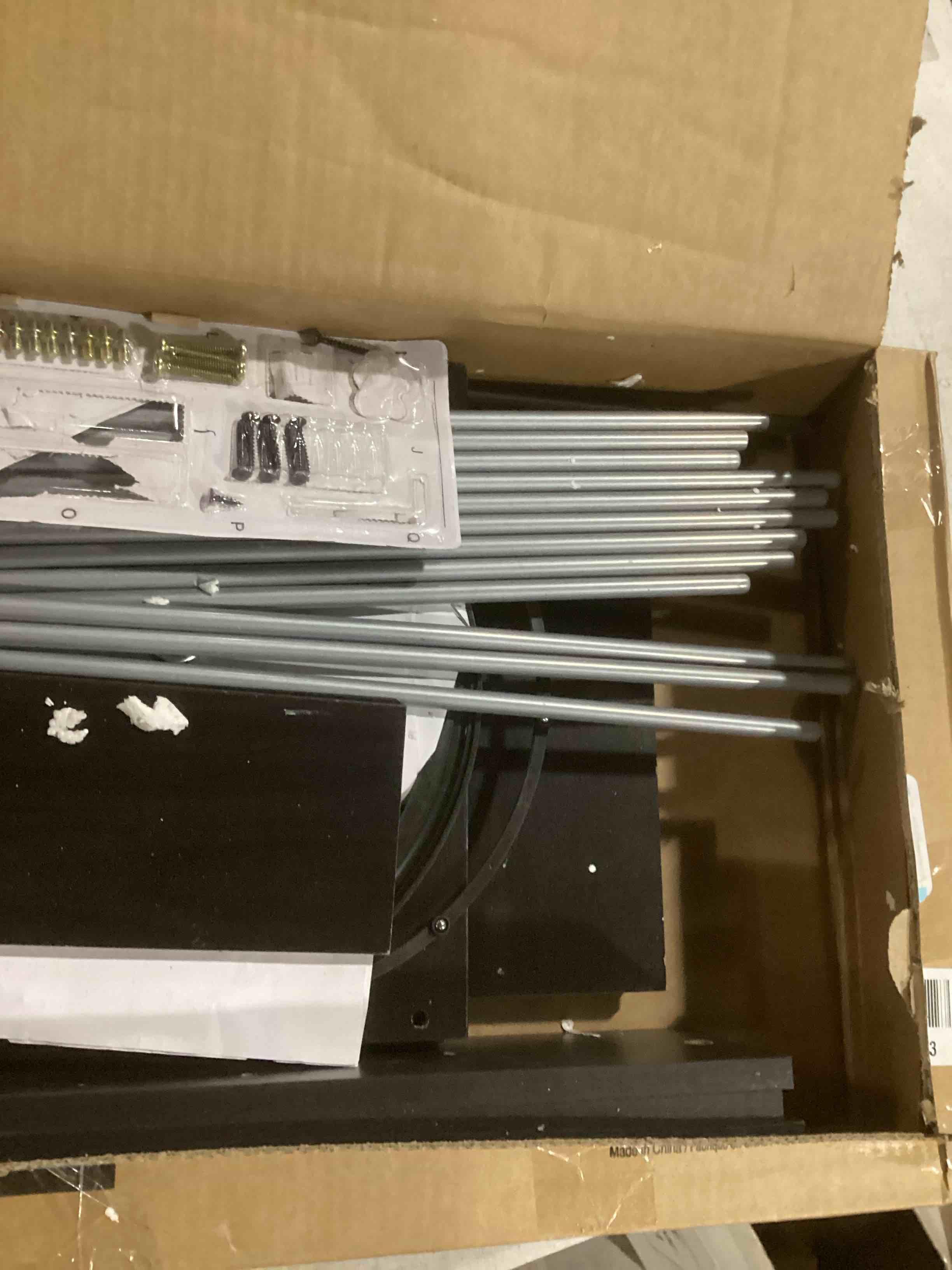 https://s3.amazonaws.com/lotting-images-prod/bidfta/GRN6793472_1738251463549.jpeg