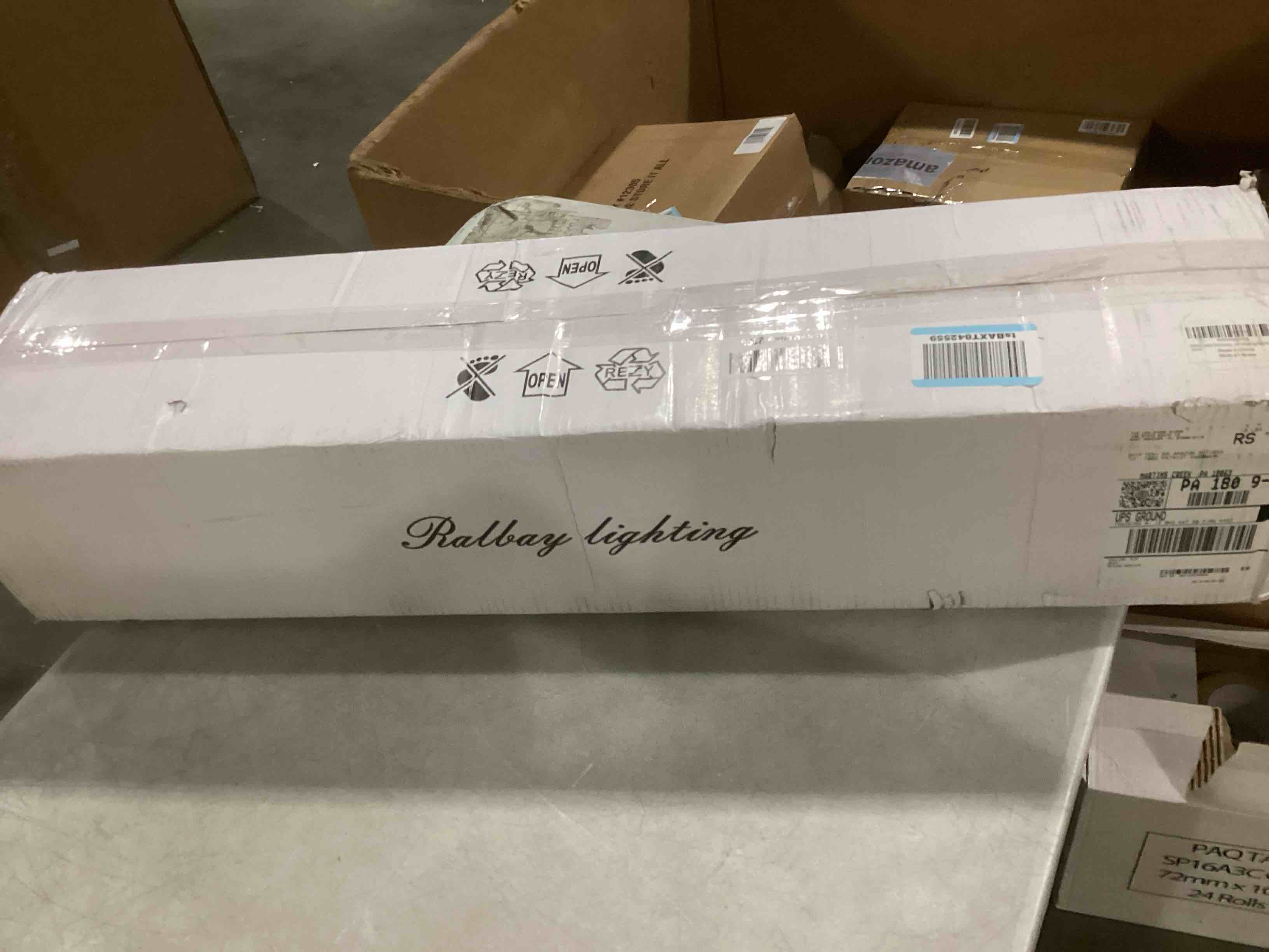 https://s3.amazonaws.com/lotting-images-prod/bidfta/GRN6793477_1738252270966.jpeg