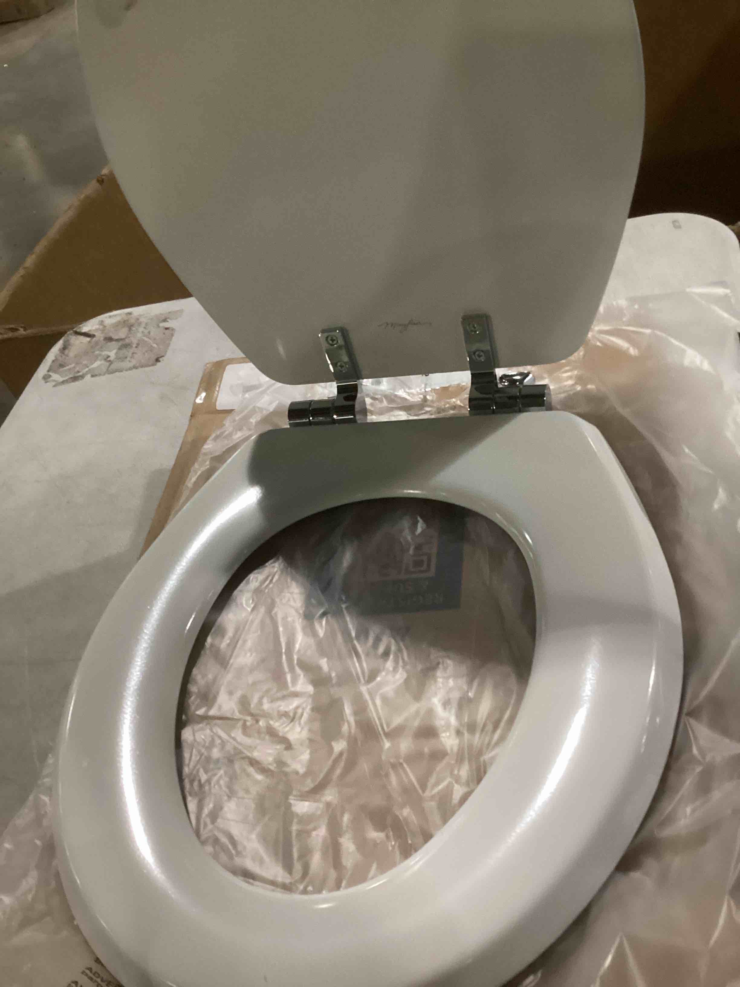 https://s3.amazonaws.com/lotting-images-prod/bidfta/GRN6793504_1738261924049.jpeg