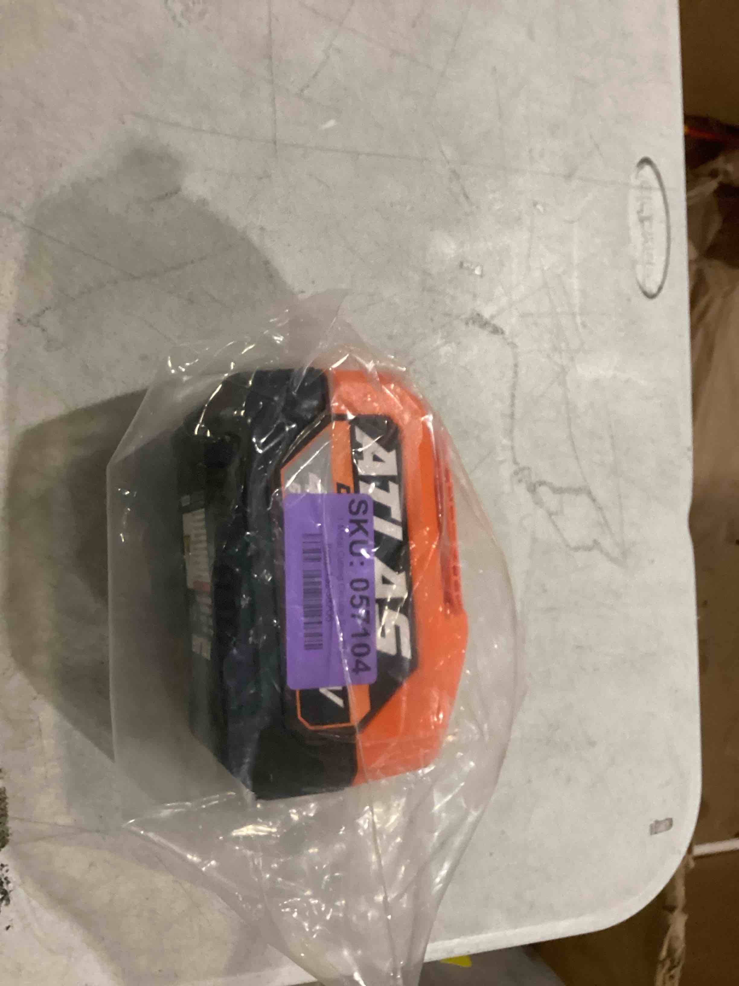 https://s3.amazonaws.com/lotting-images-prod/bidfta/GRN6793670_1738588461363.jpeg