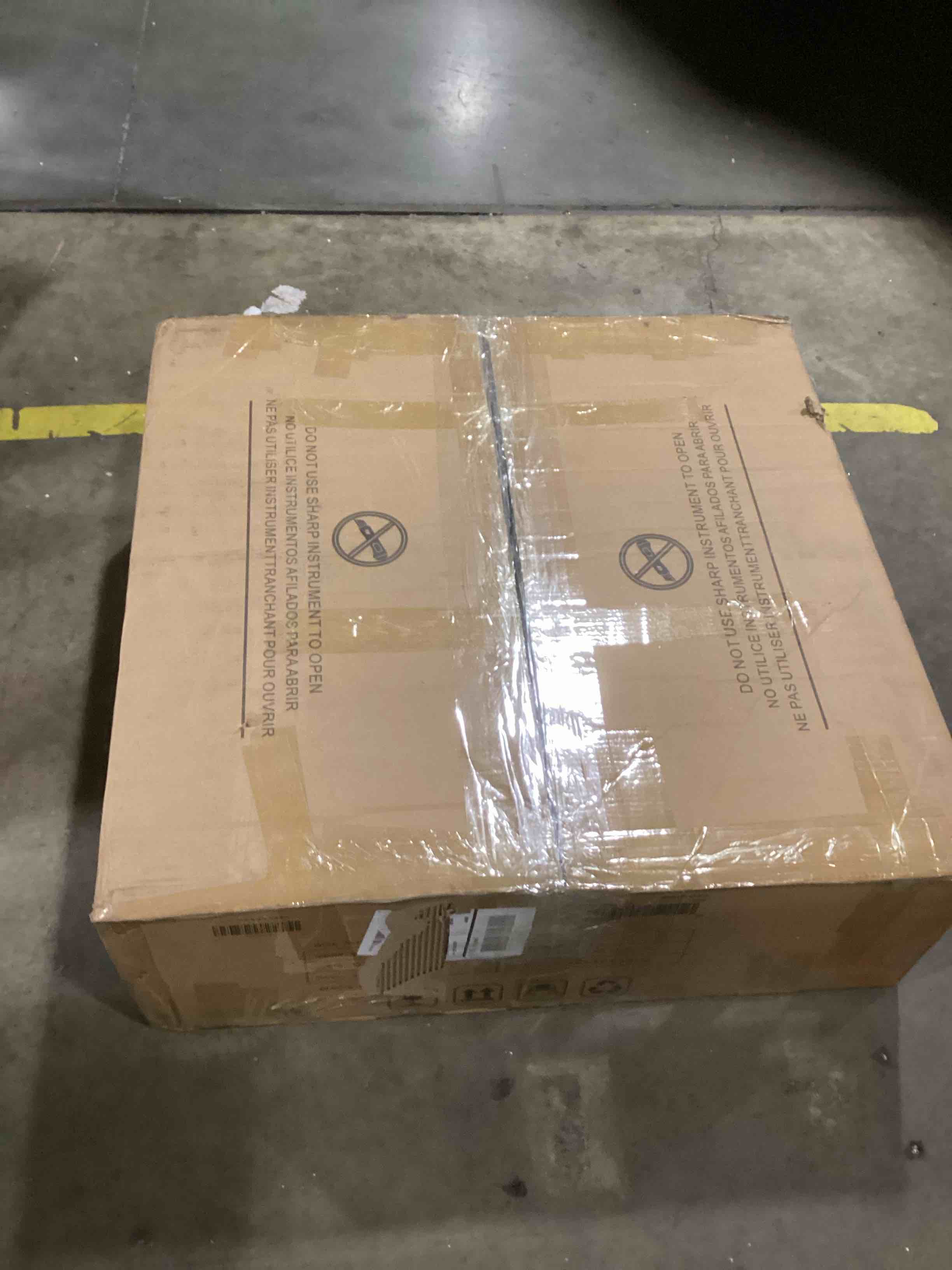 https://s3.amazonaws.com/lotting-images-prod/bidfta/GRN6794334_1738092821060.jpeg