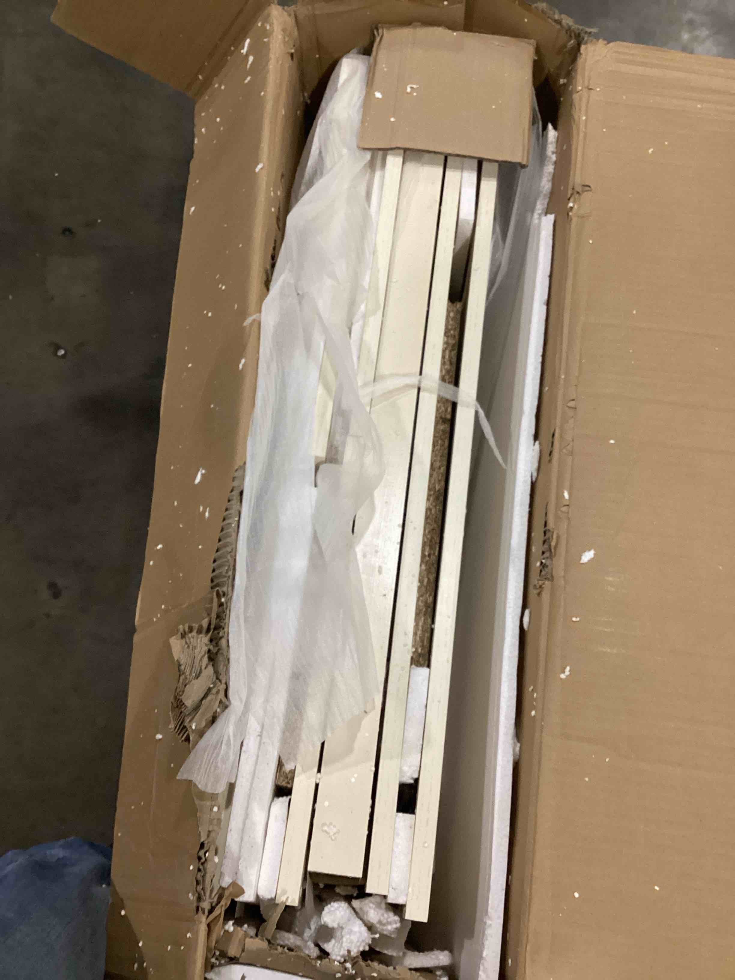 https://s3.amazonaws.com/lotting-images-prod/bidfta/GRN6794350_1738154540813.jpeg