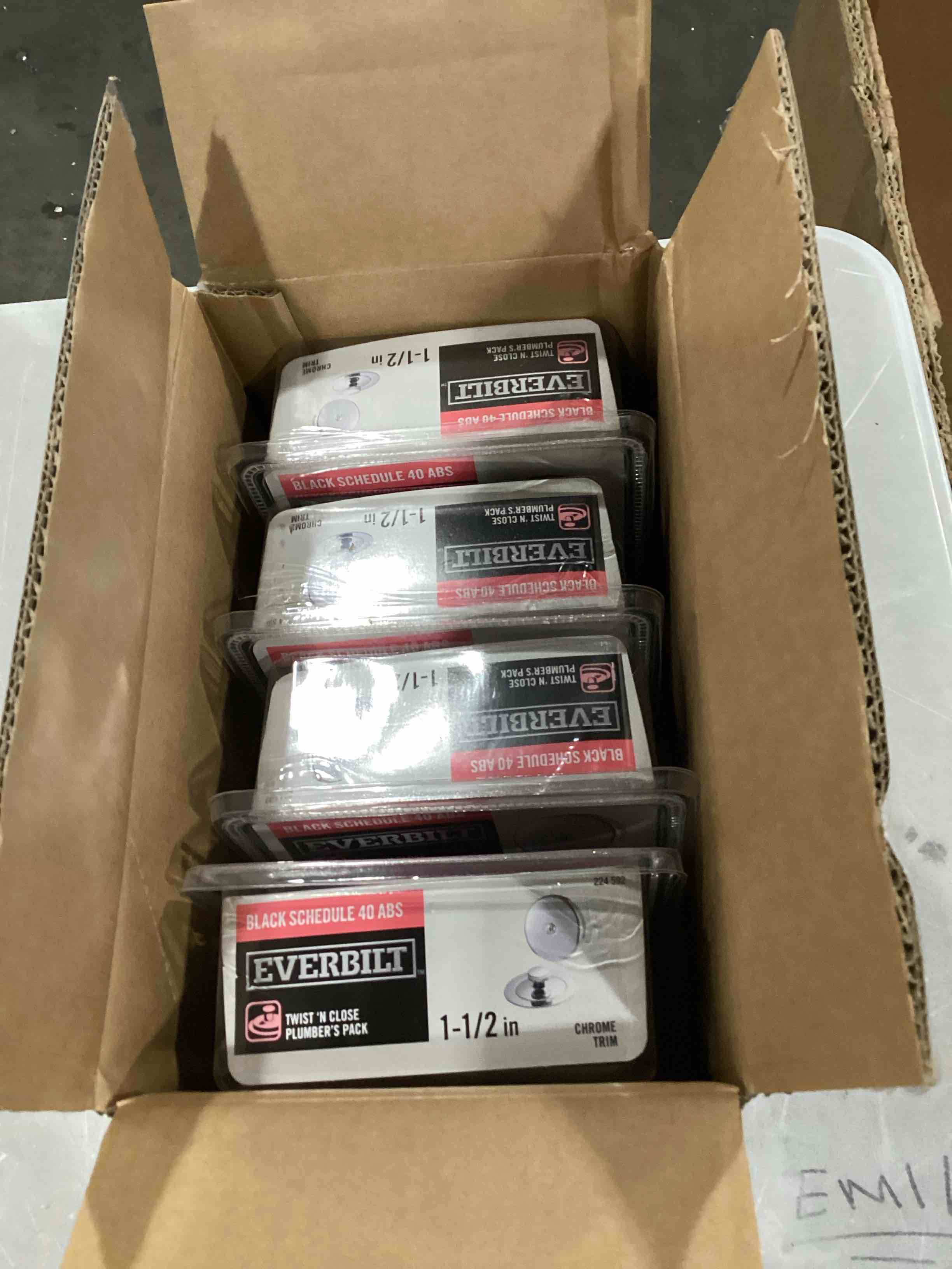 https://s3.amazonaws.com/lotting-images-prod/bidfta/GRN6794533_1738339111513.jpeg