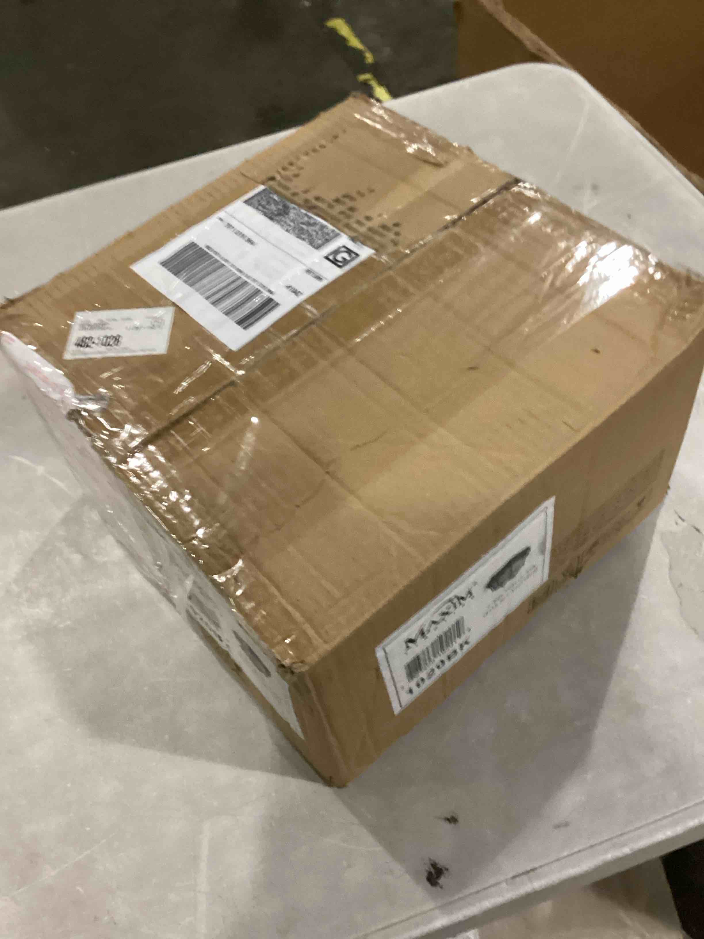 https://s3.amazonaws.com/lotting-images-prod/bidfta/GRN6795004_1738952353412.jpeg
