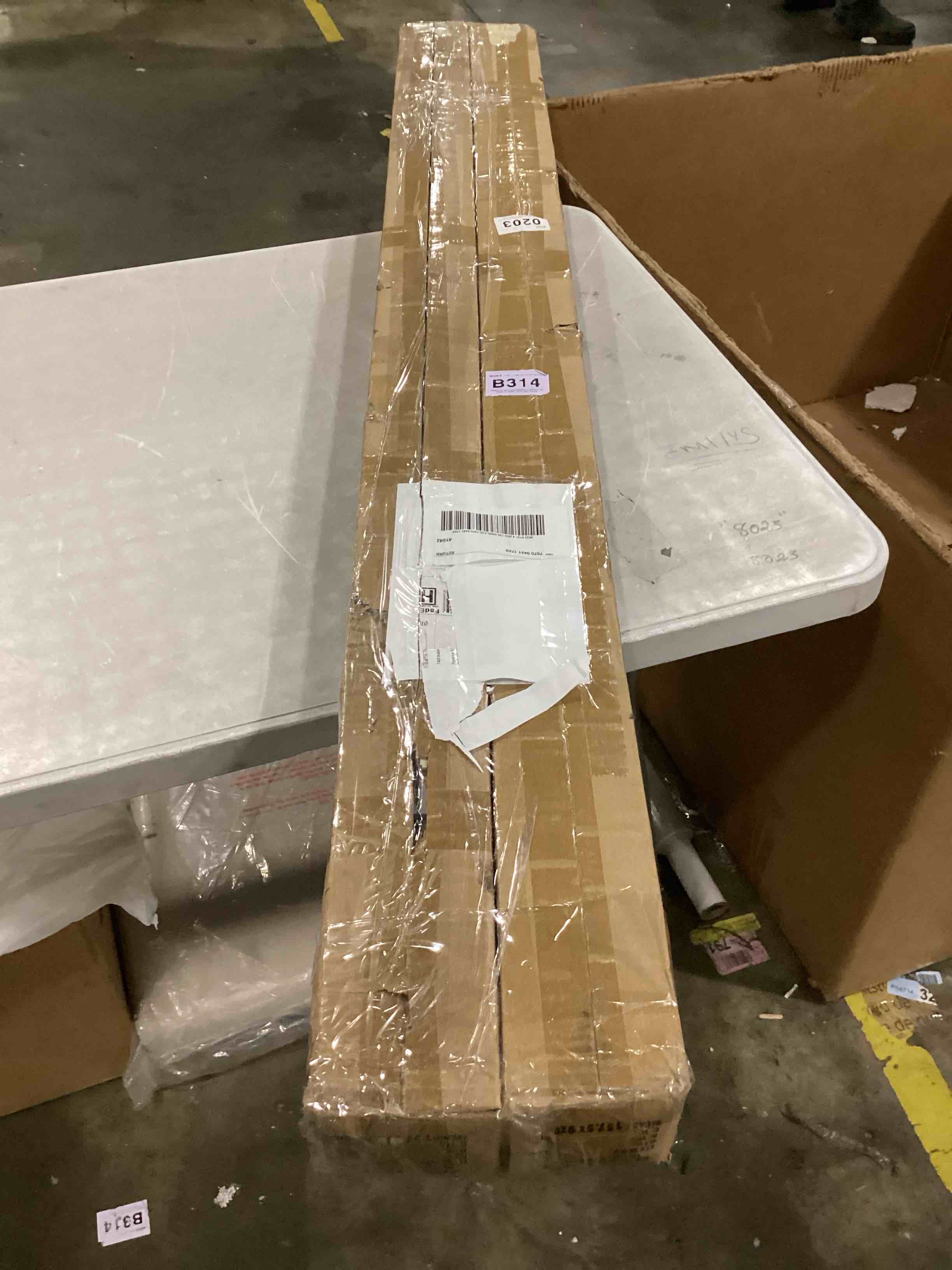 https://s3.amazonaws.com/lotting-images-prod/bidfta/GRN6795042_1739196053275.jpeg