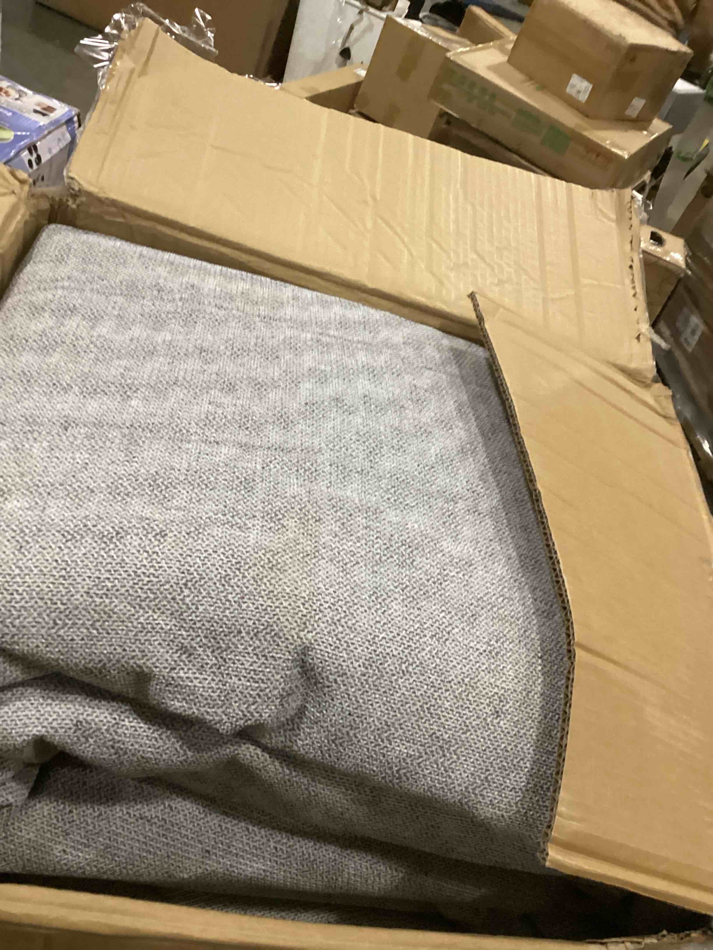 https://s3.amazonaws.com/lotting-images-prod/bidfta/GRN6795517_1737391186928.jpeg