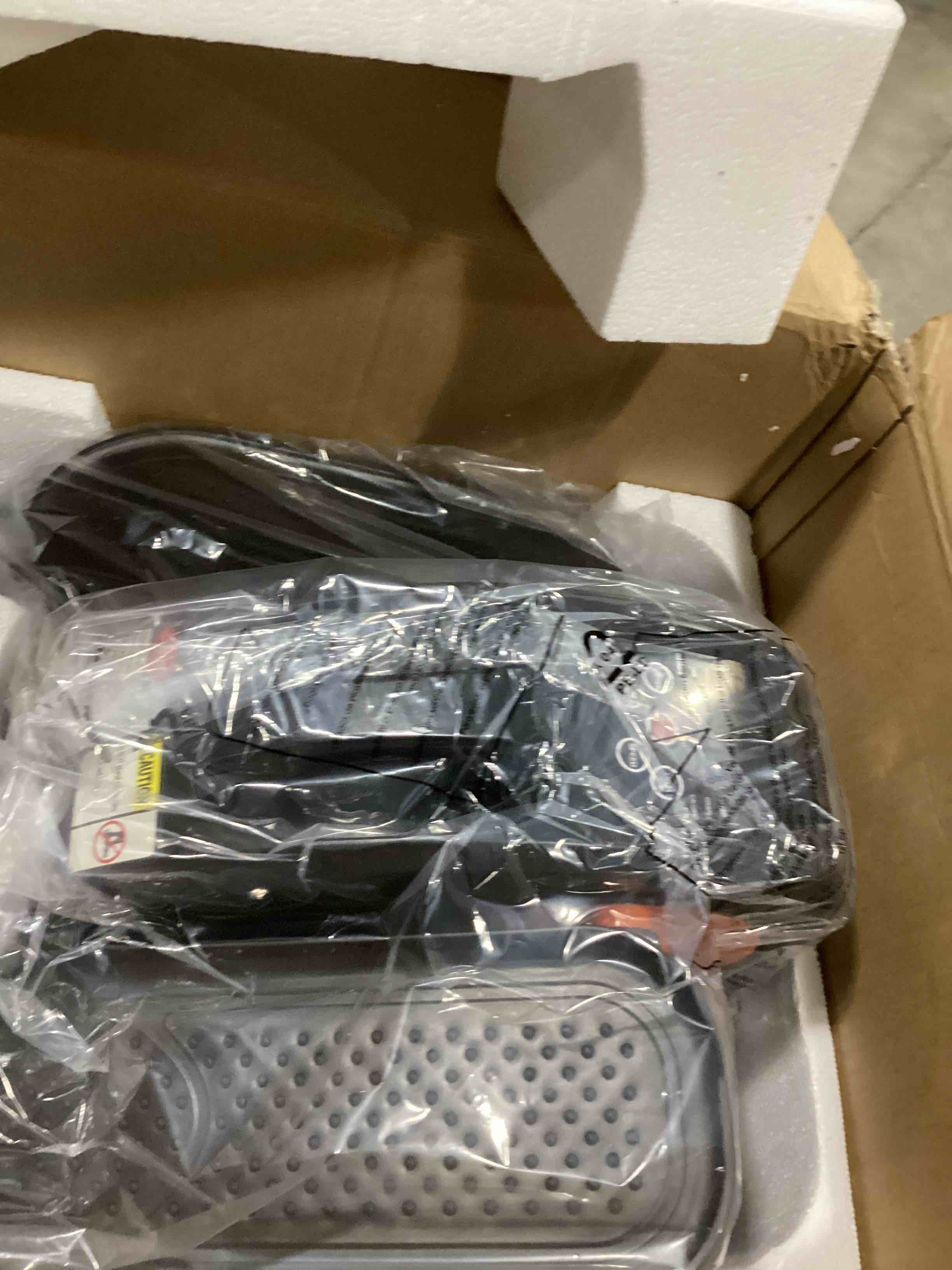 https://s3.amazonaws.com/lotting-images-prod/bidfta/GRN6795727_1737484815364.jpeg