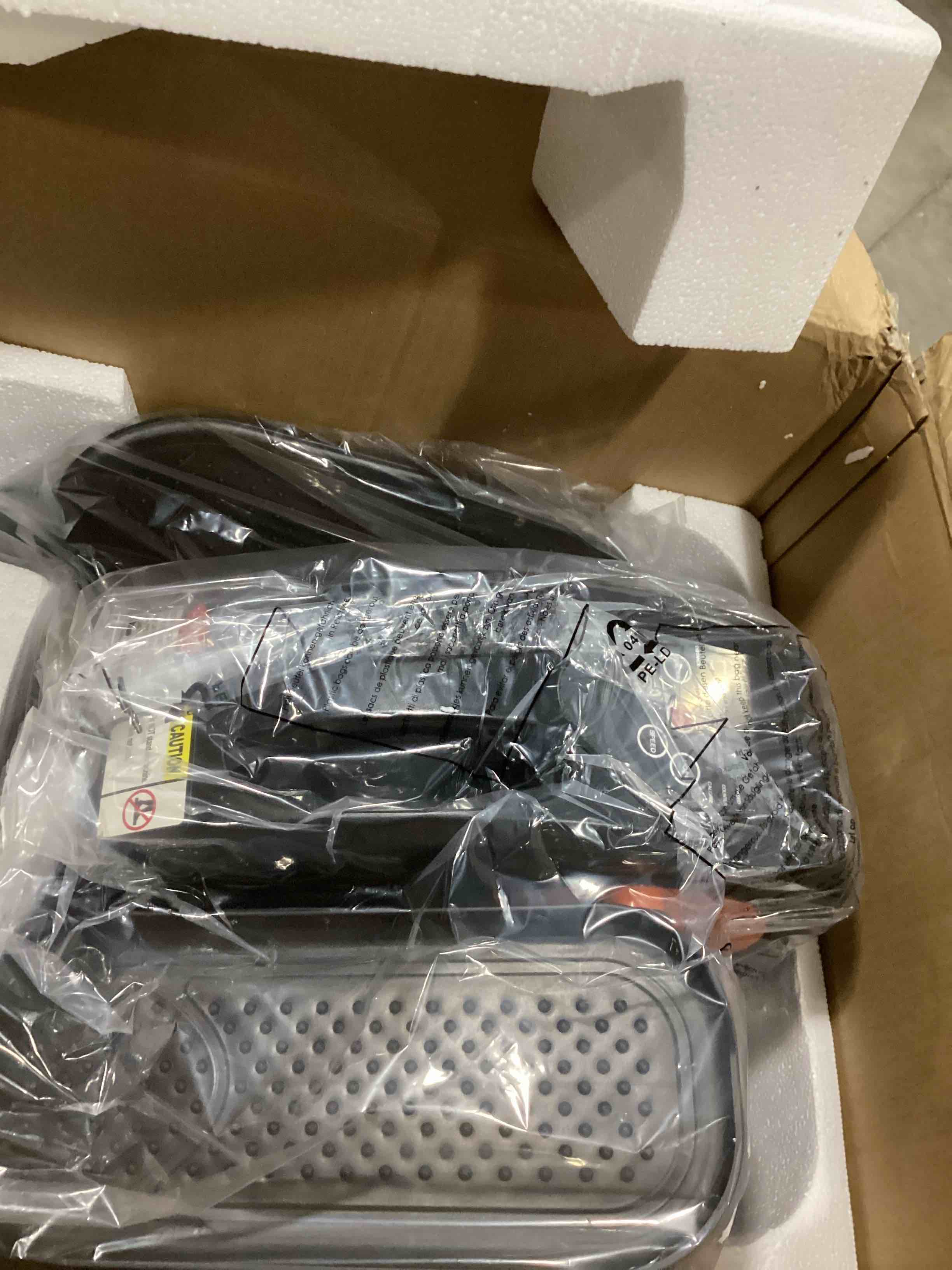 https://s3.amazonaws.com/lotting-images-prod/bidfta/GRN6795727_1737484816274.jpeg
