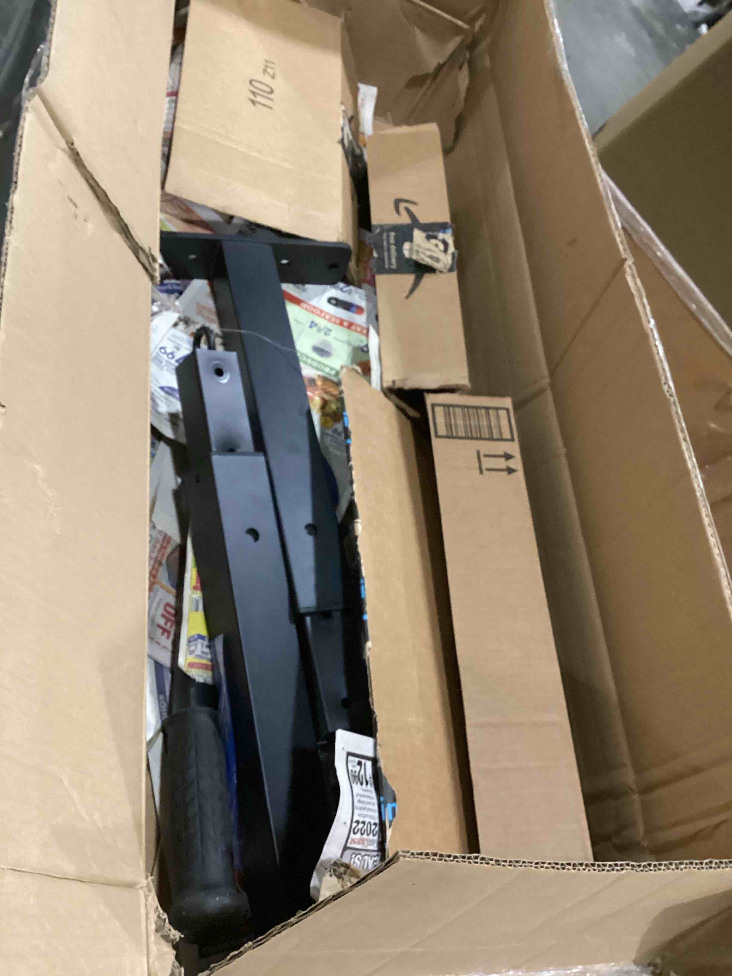 https://s3.amazonaws.com/lotting-images-prod/bidfta/GRN6796221_1737743411001.jpeg