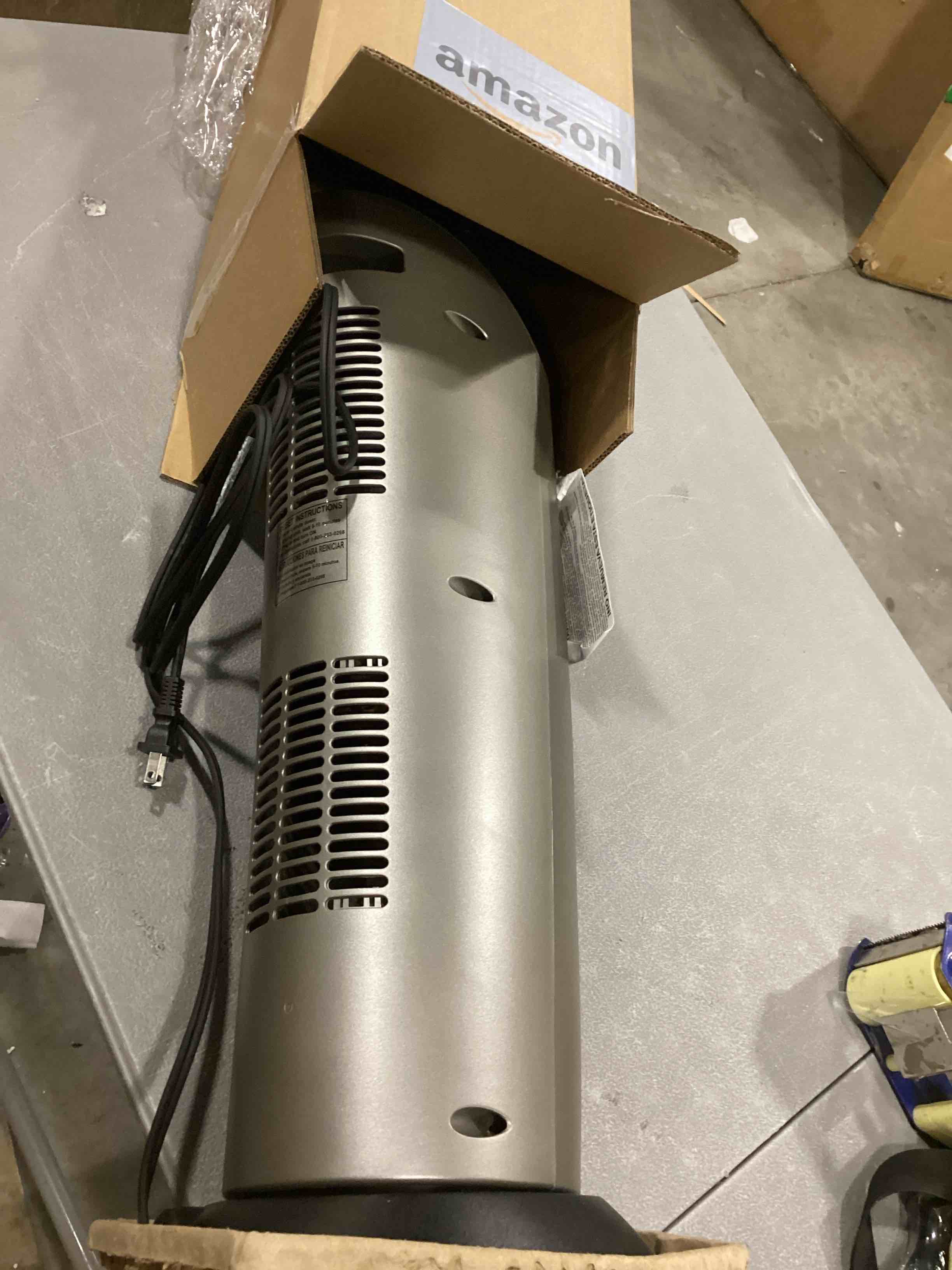 https://s3.amazonaws.com/lotting-images-prod/bidfta/GRN6796801_1738246945939.jpeg