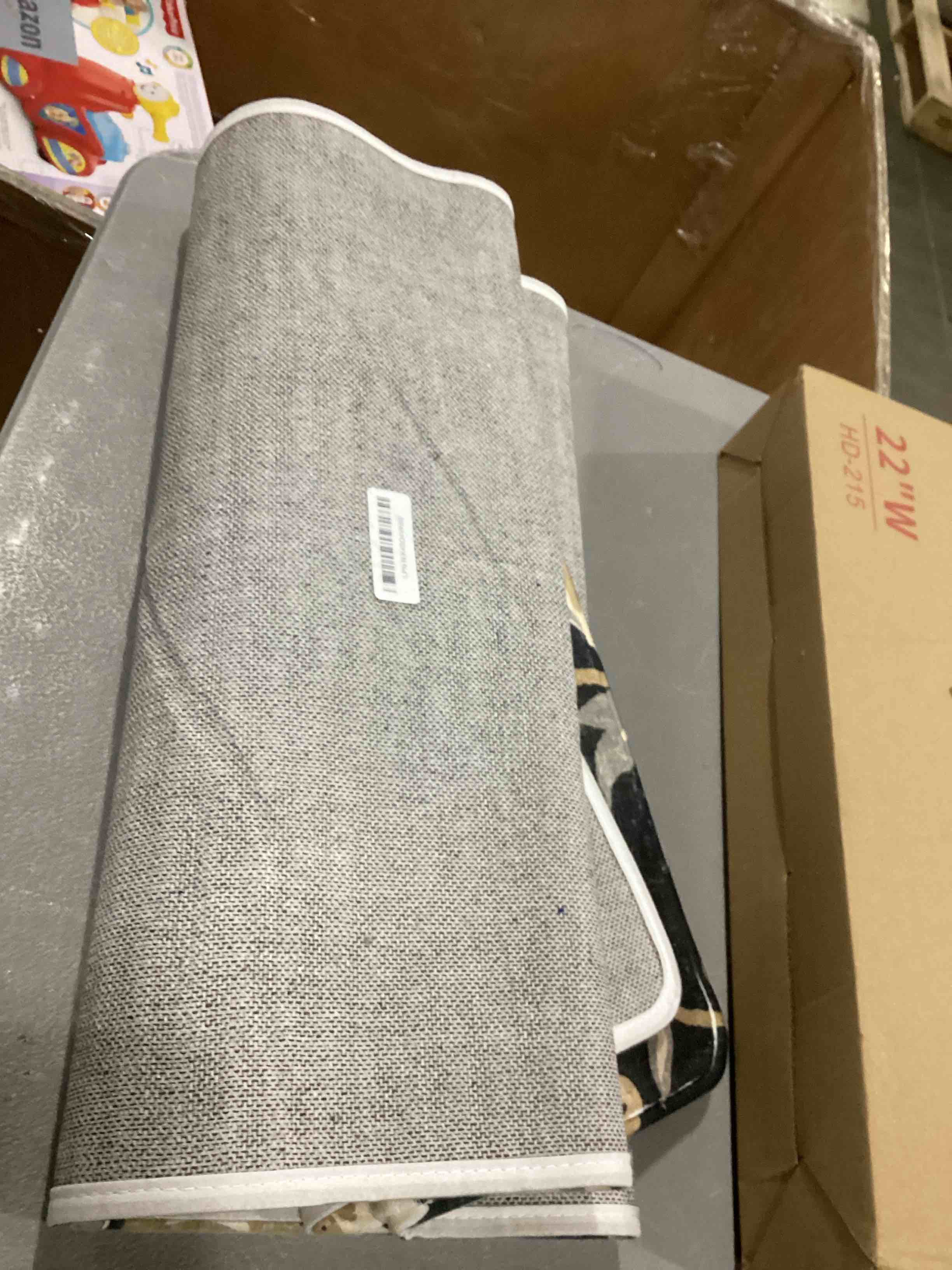 https://s3.amazonaws.com/lotting-images-prod/bidfta/GRN6796831_1738253870210.jpeg