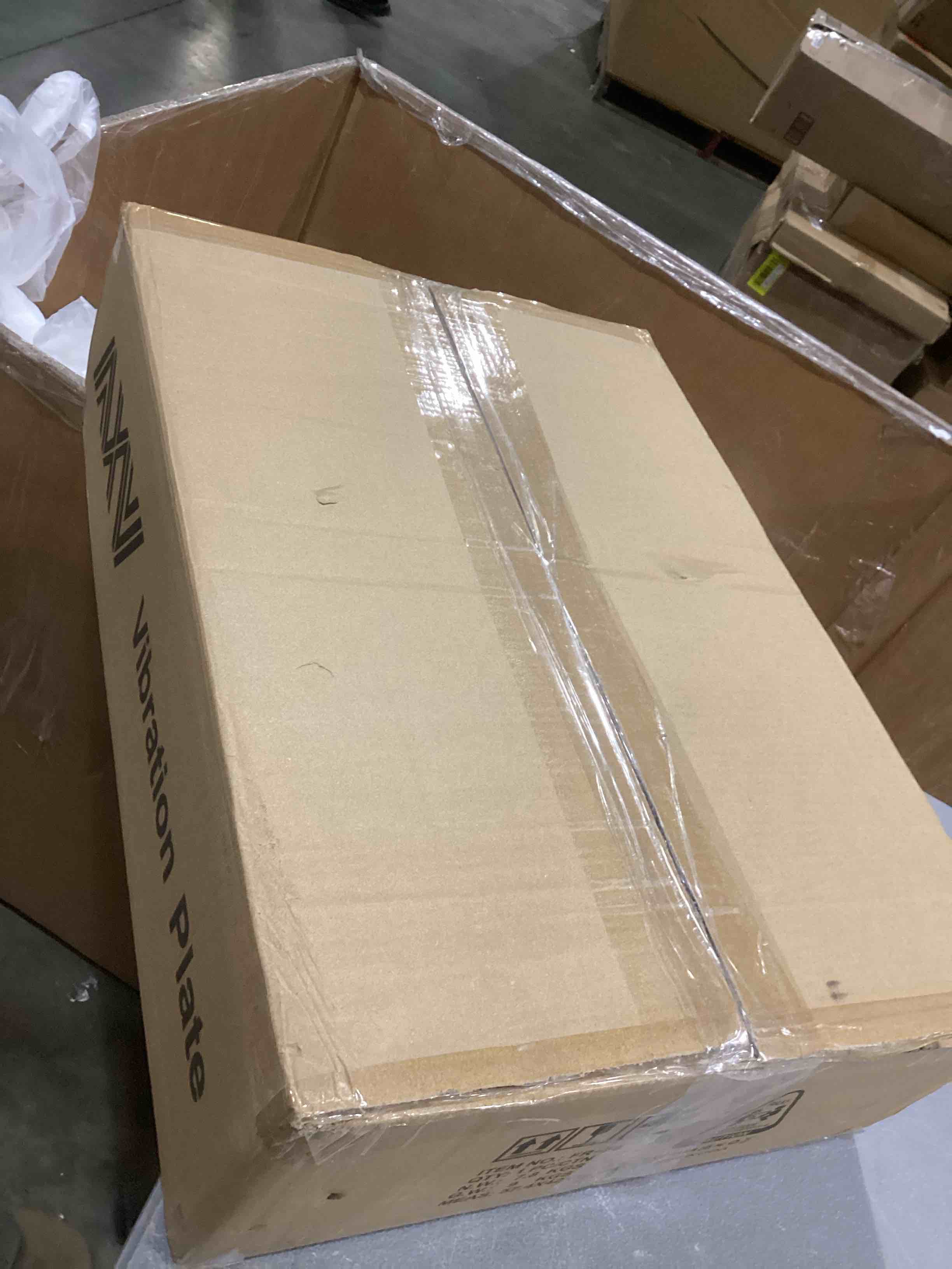 https://s3.amazonaws.com/lotting-images-prod/bidfta/GRN6796926_1738328890577.jpeg