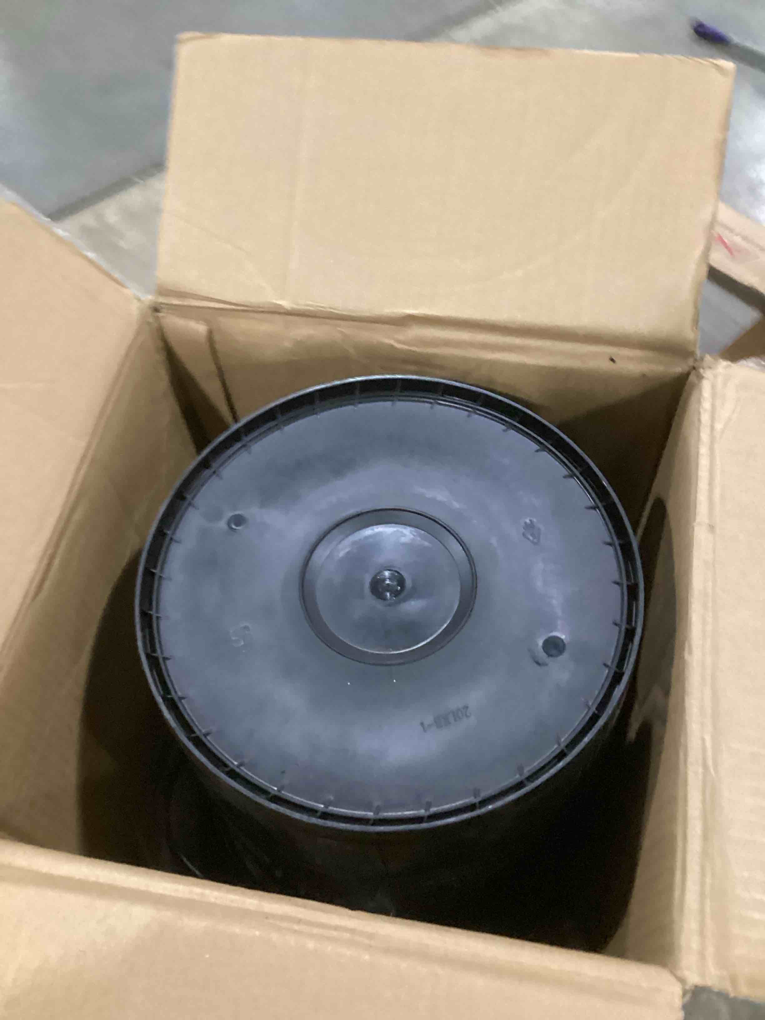 https://s3.amazonaws.com/lotting-images-prod/bidfta/GRN6797039_1736351322864.jpeg