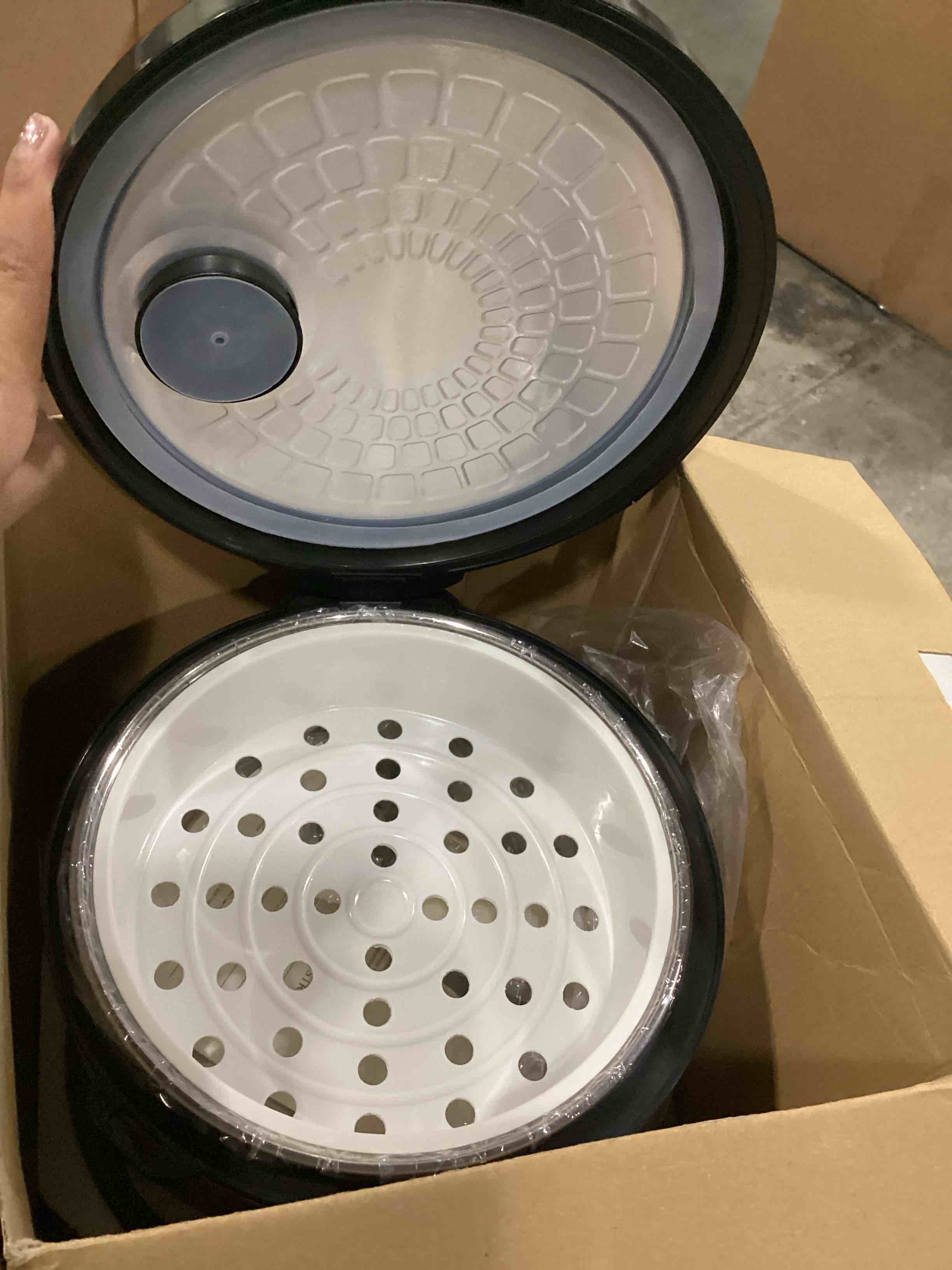 https://s3.amazonaws.com/lotting-images-prod/bidfta/GRN6797510_1737042739897.jpeg