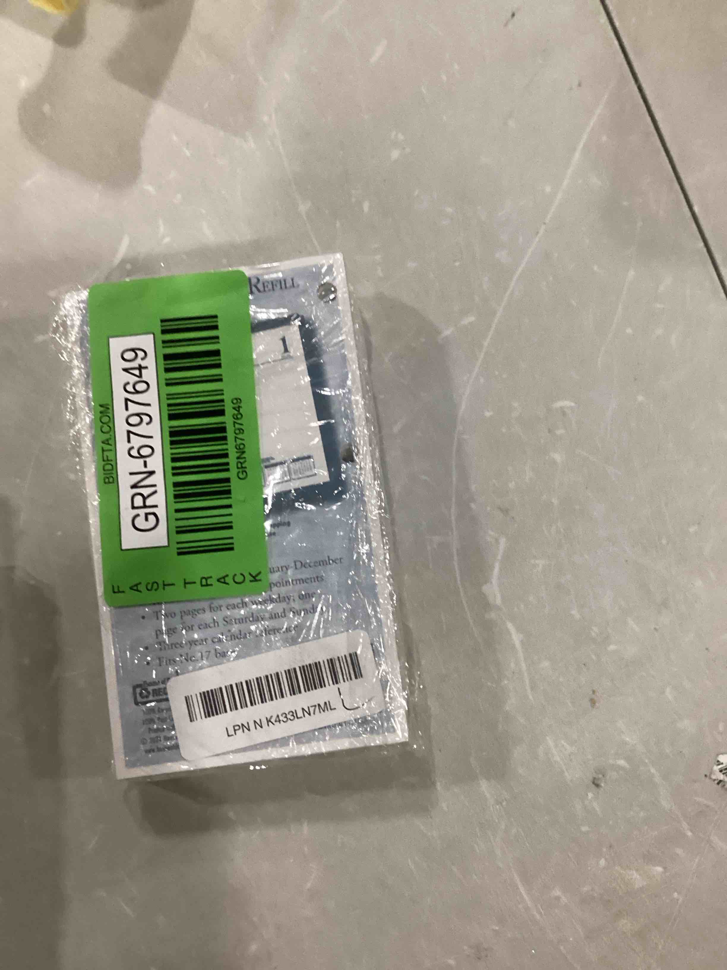 https://s3.amazonaws.com/lotting-images-prod/bidfta/GRN6797649_1737130770705.jpeg