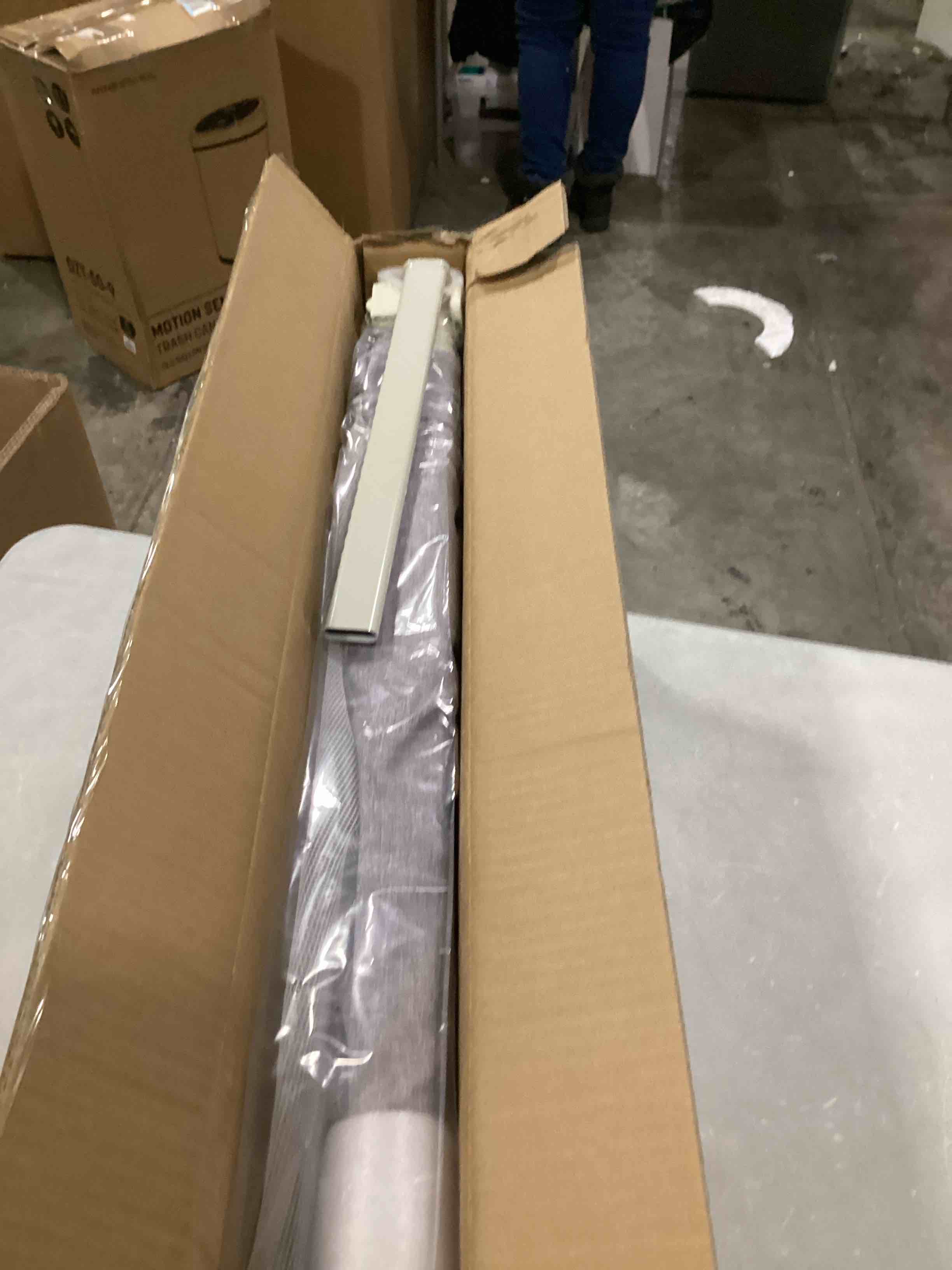 https://s3.amazonaws.com/lotting-images-prod/bidfta/GRN6797755_1737390248164.jpeg