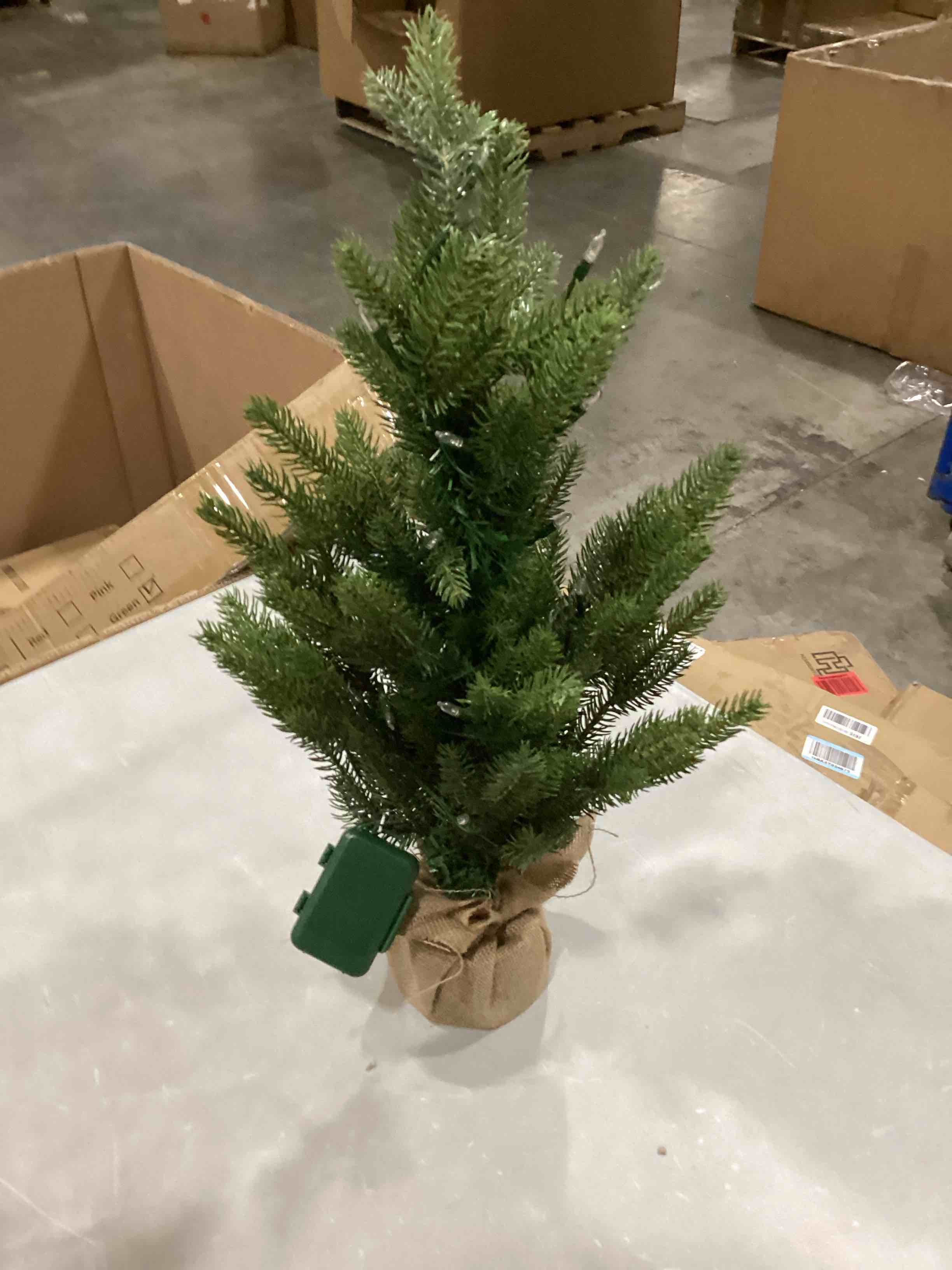 https://s3.amazonaws.com/lotting-images-prod/bidfta/GRN6798039_1737563637859.jpeg
