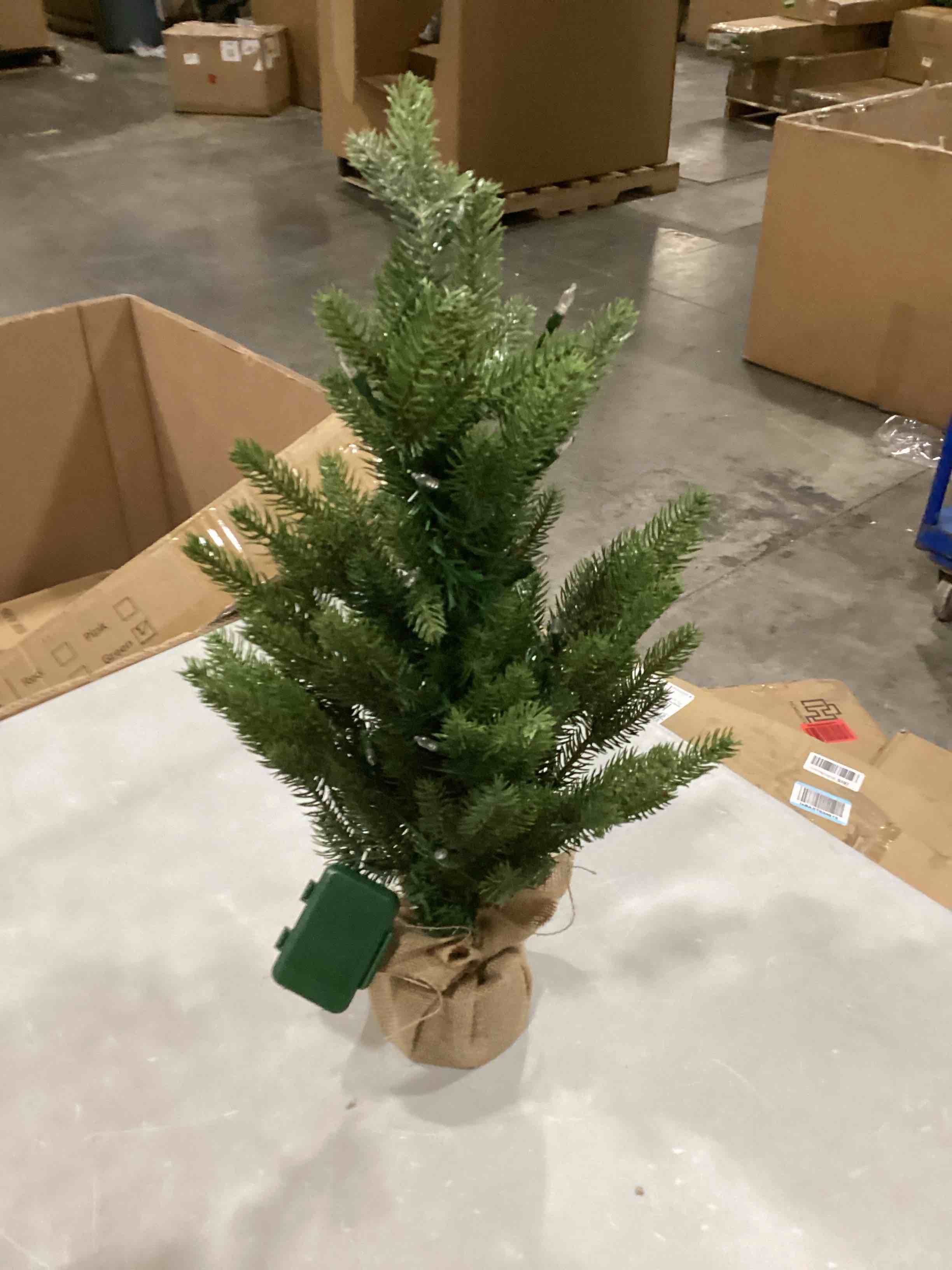 https://s3.amazonaws.com/lotting-images-prod/bidfta/GRN6798039_1737563638586.jpeg
