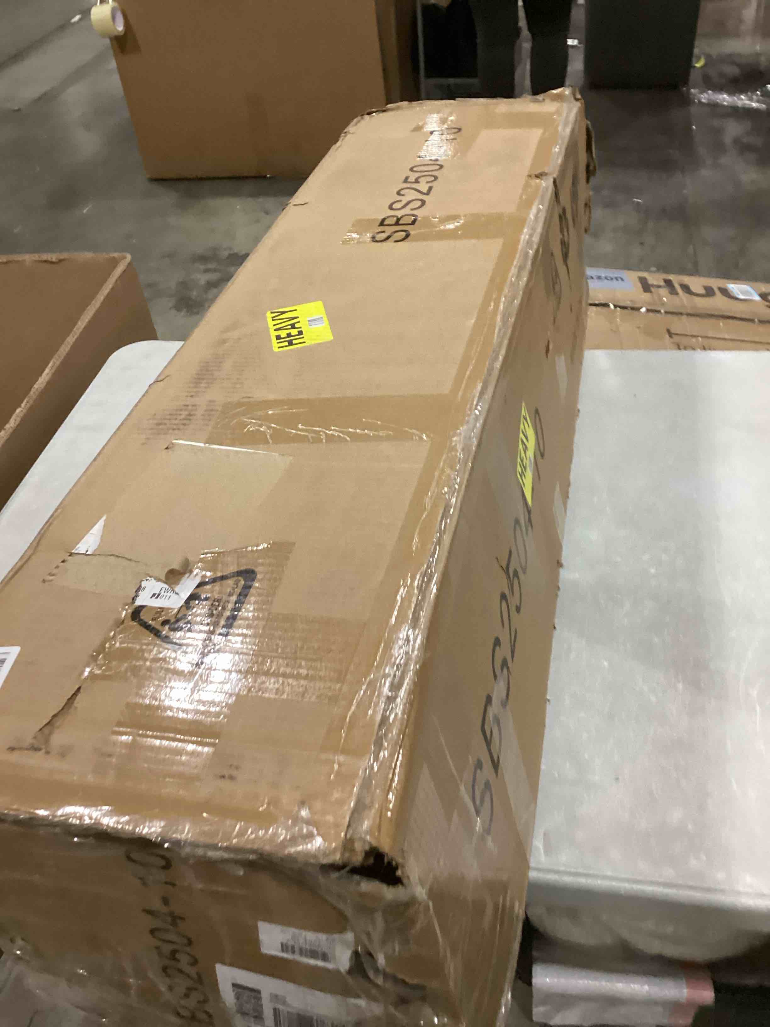 https://s3.amazonaws.com/lotting-images-prod/bidfta/GRN6798137_1737638953202.jpeg