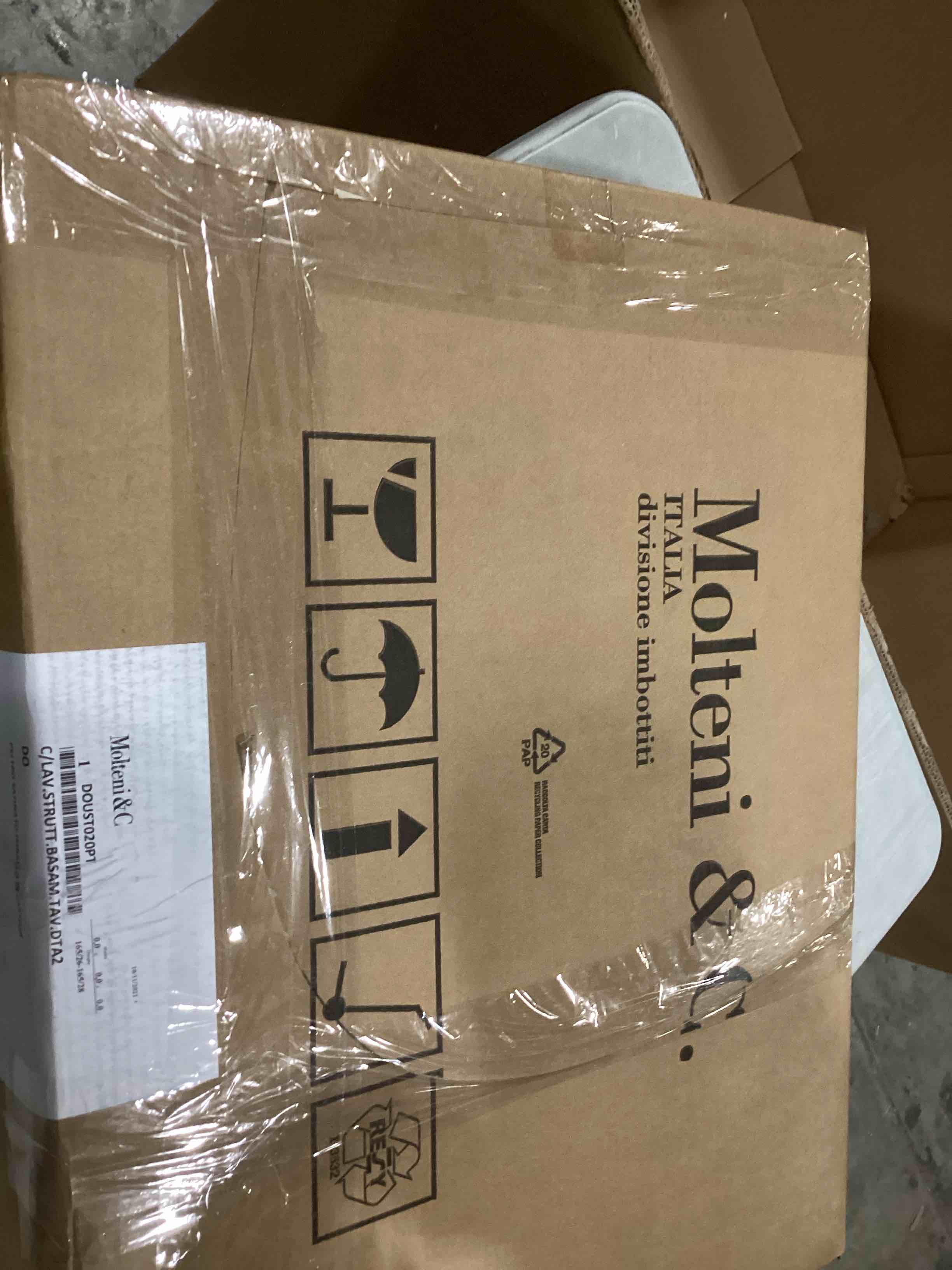 https://s3.amazonaws.com/lotting-images-prod/bidfta/GRN6798248_1737729016682.jpeg