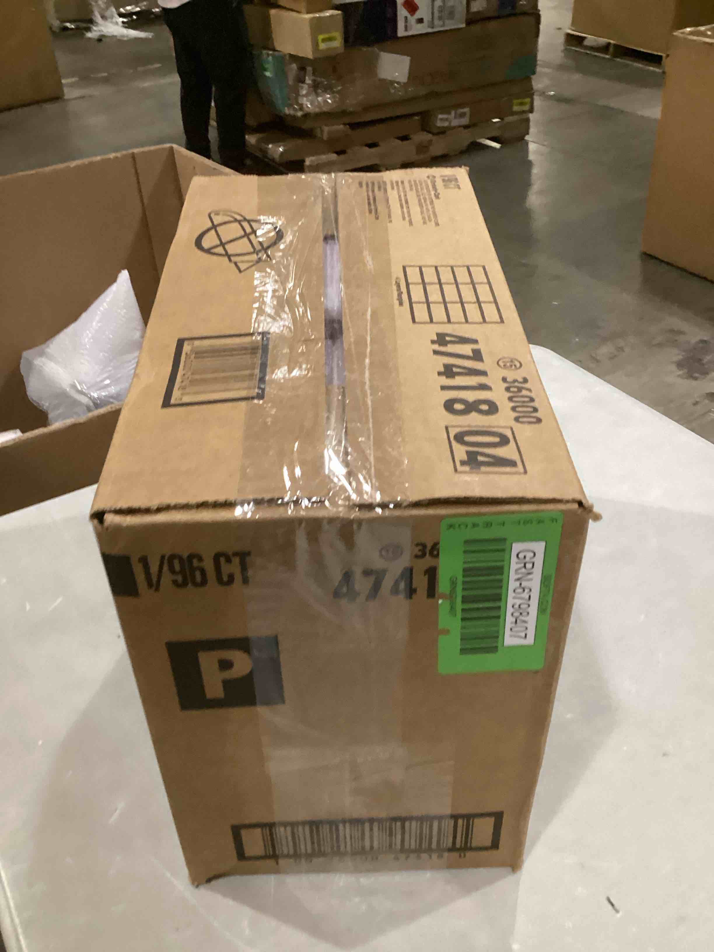 https://s3.amazonaws.com/lotting-images-prod/bidfta/GRN6798407_1737996386786.jpeg