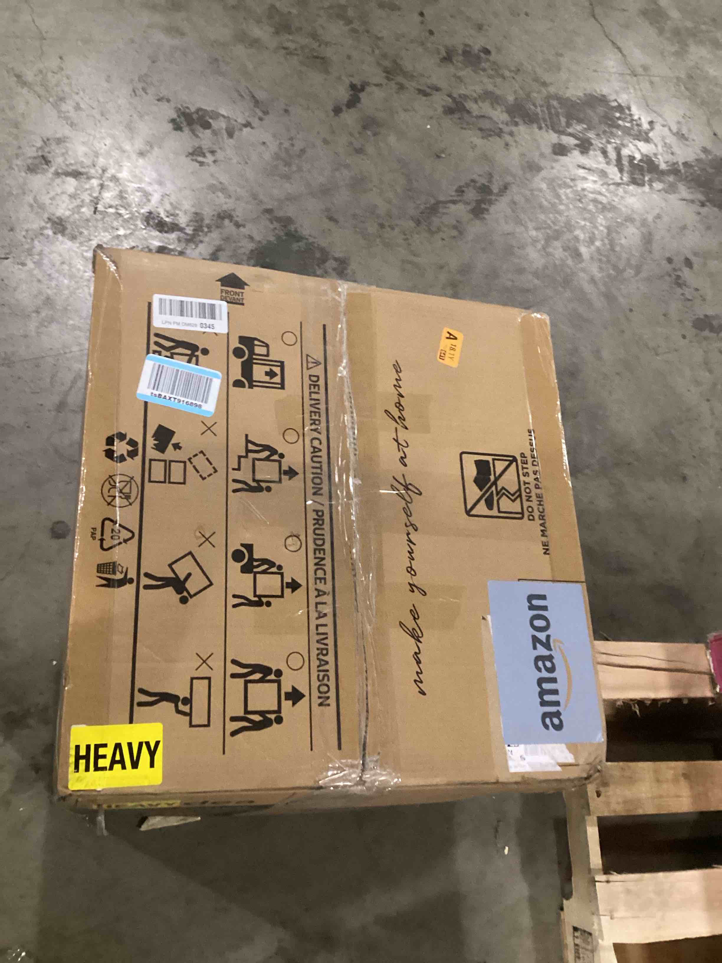 https://s3.amazonaws.com/lotting-images-prod/bidfta/GRN6798430_1738001730599.jpeg