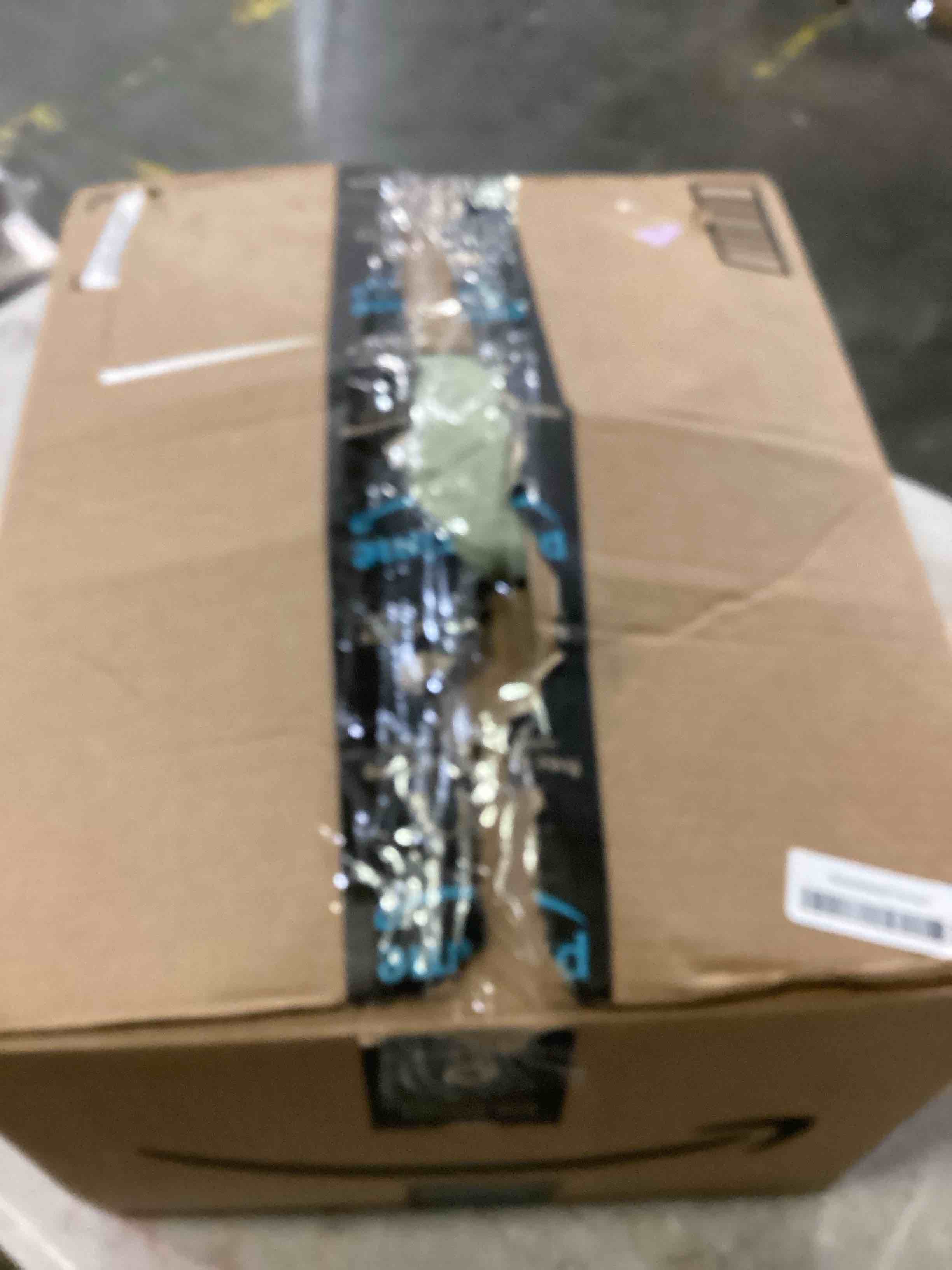 https://s3.amazonaws.com/lotting-images-prod/bidfta/GRN6798720_1737654341928.jpeg