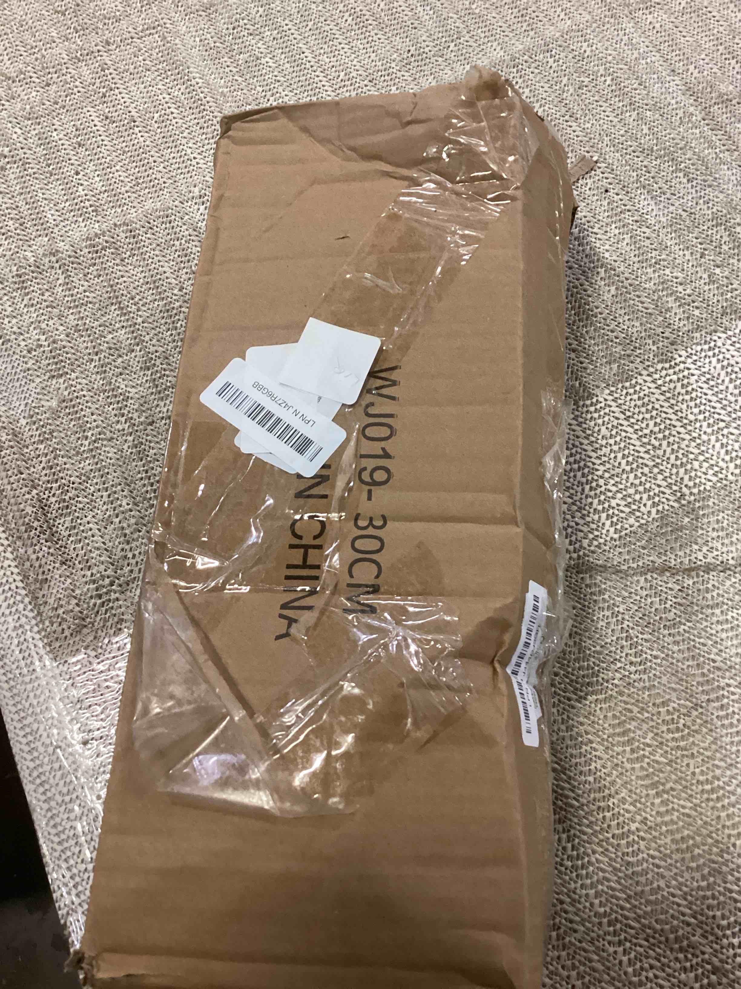 https://s3.amazonaws.com/lotting-images-prod/bidfta/GRN6799448_1738340269673.jpeg