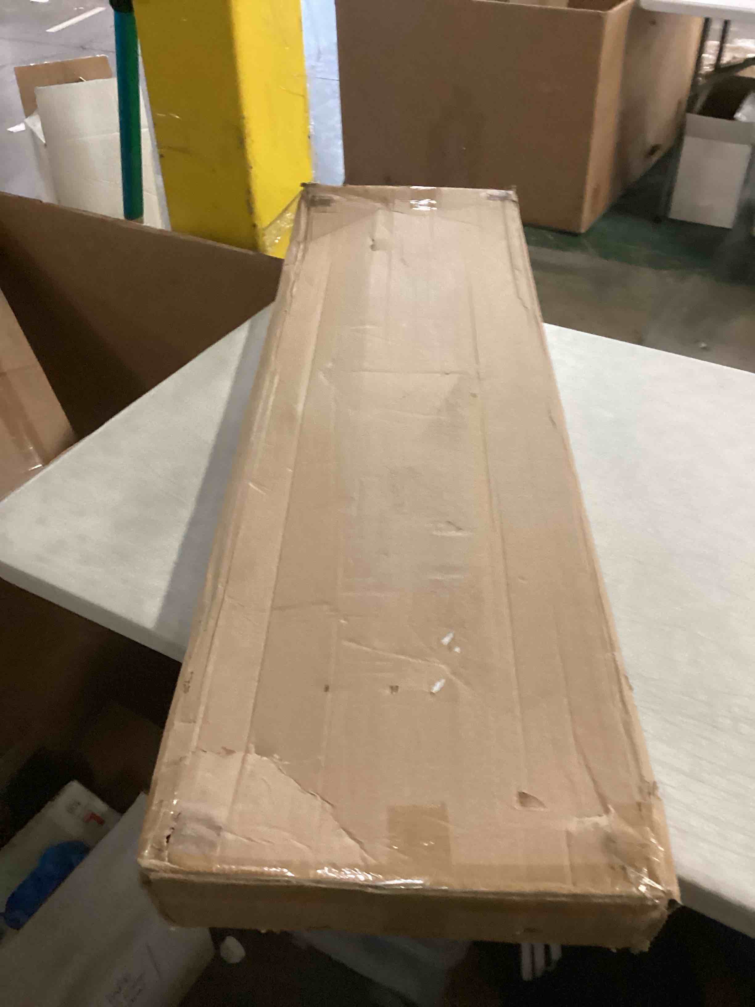https://s3.amazonaws.com/lotting-images-prod/bidfta/GRN6799960_1729608865484.jpeg
