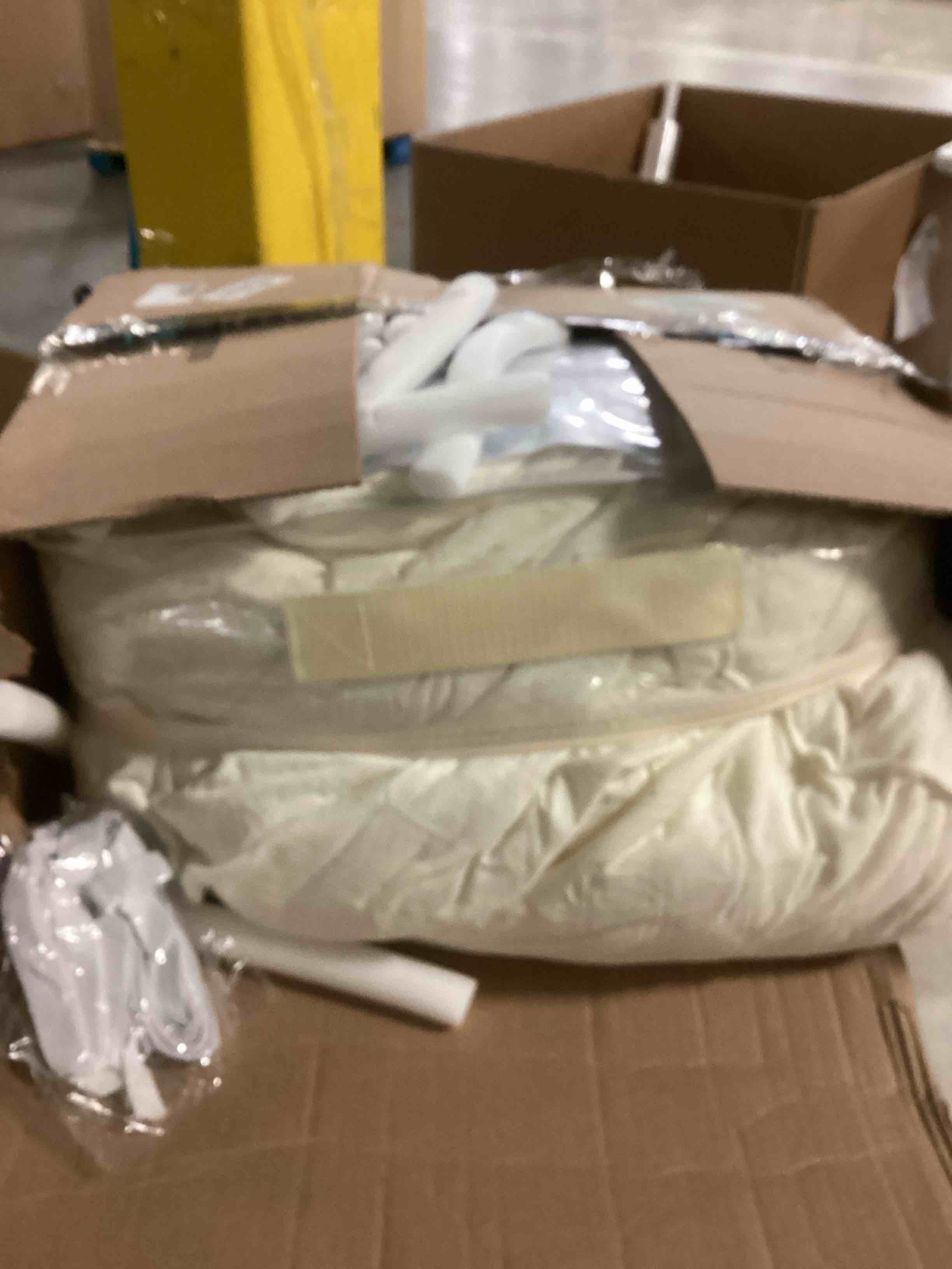https://s3.amazonaws.com/lotting-images-prod/bidfta/GRN6800905_1730209946636.jpeg