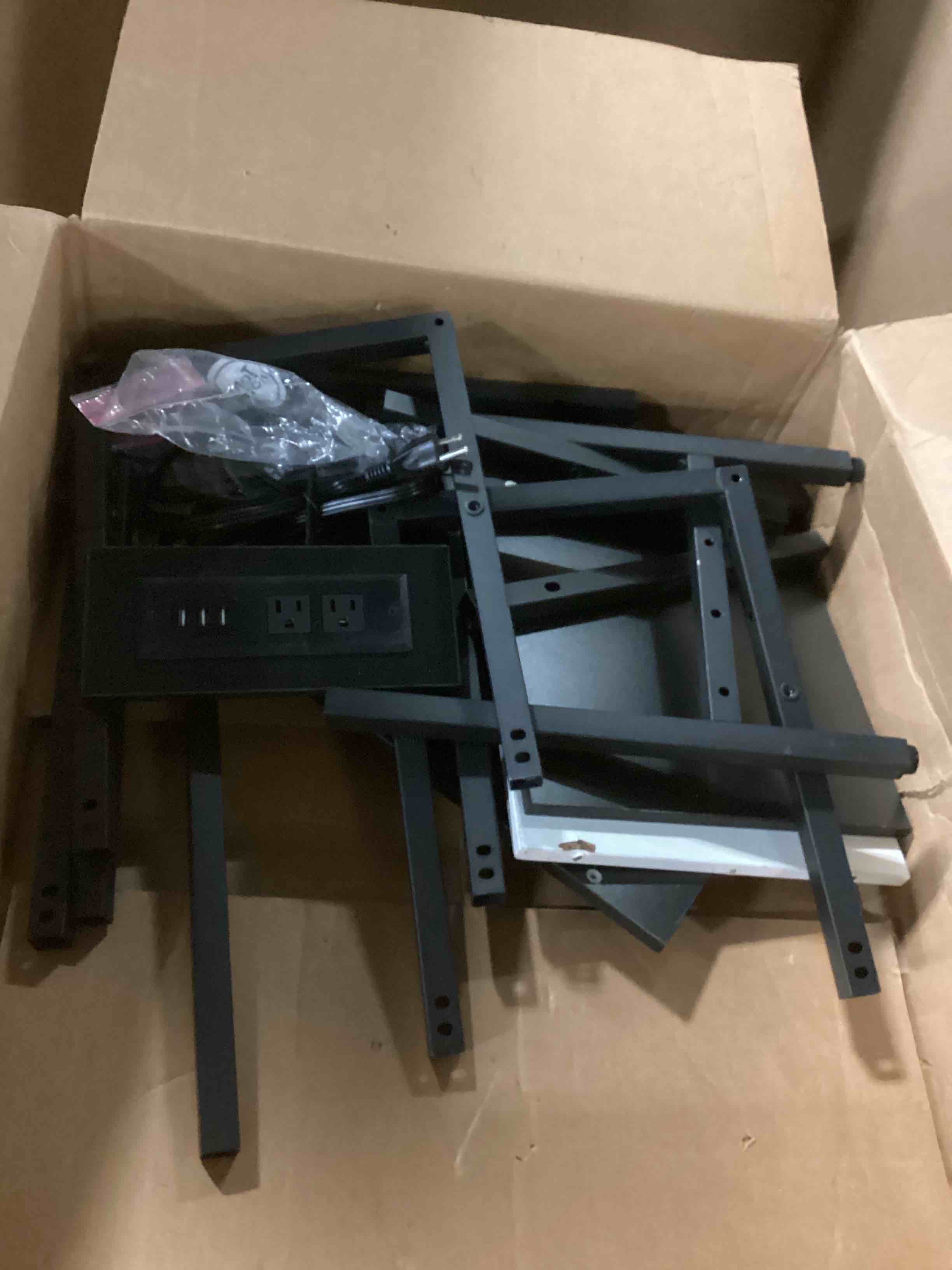 https://s3.amazonaws.com/lotting-images-prod/bidfta/GRN6800918_1730212704922.jpeg