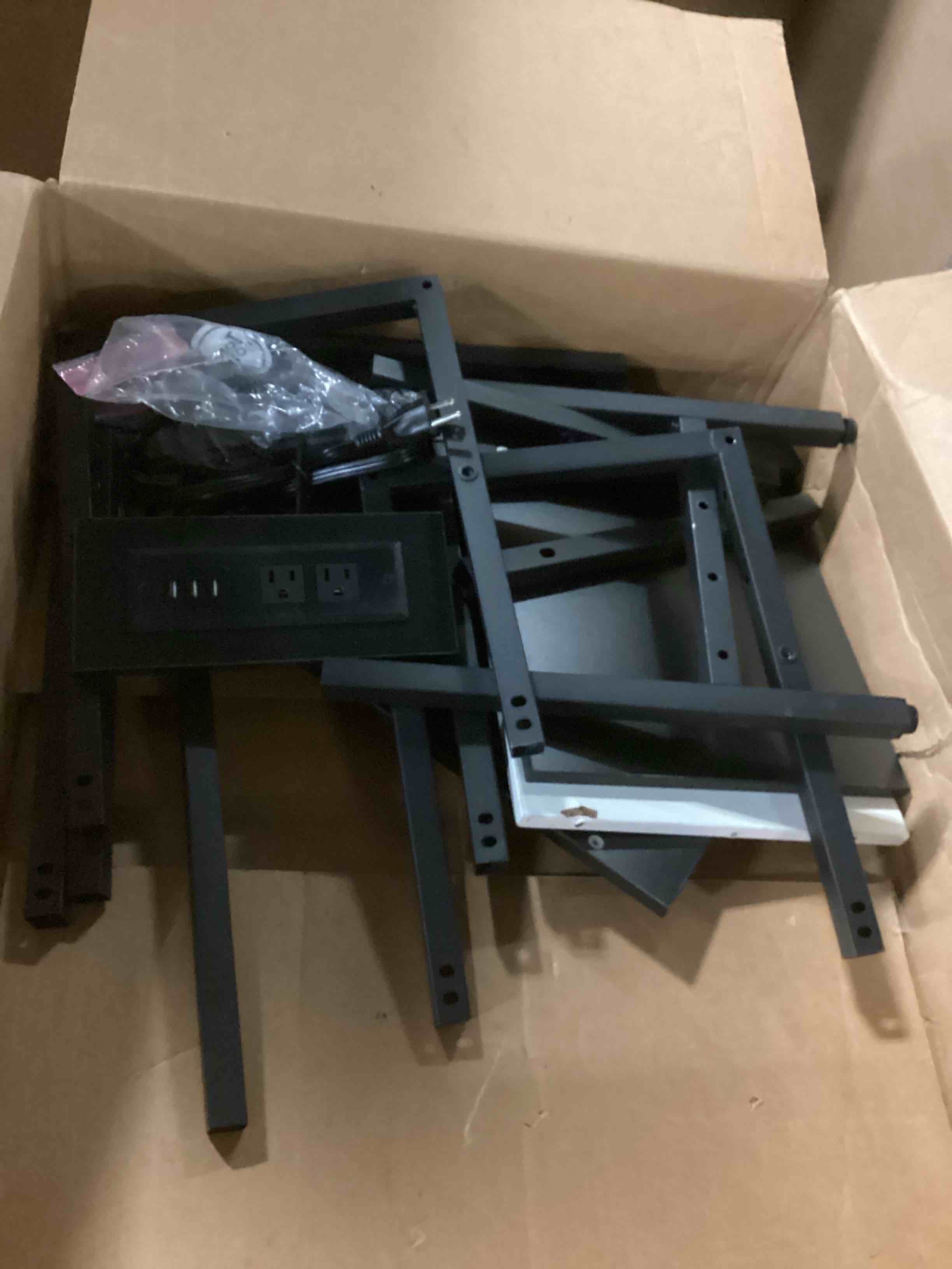 https://s3.amazonaws.com/lotting-images-prod/bidfta/GRN6800918_1730212705715.jpeg