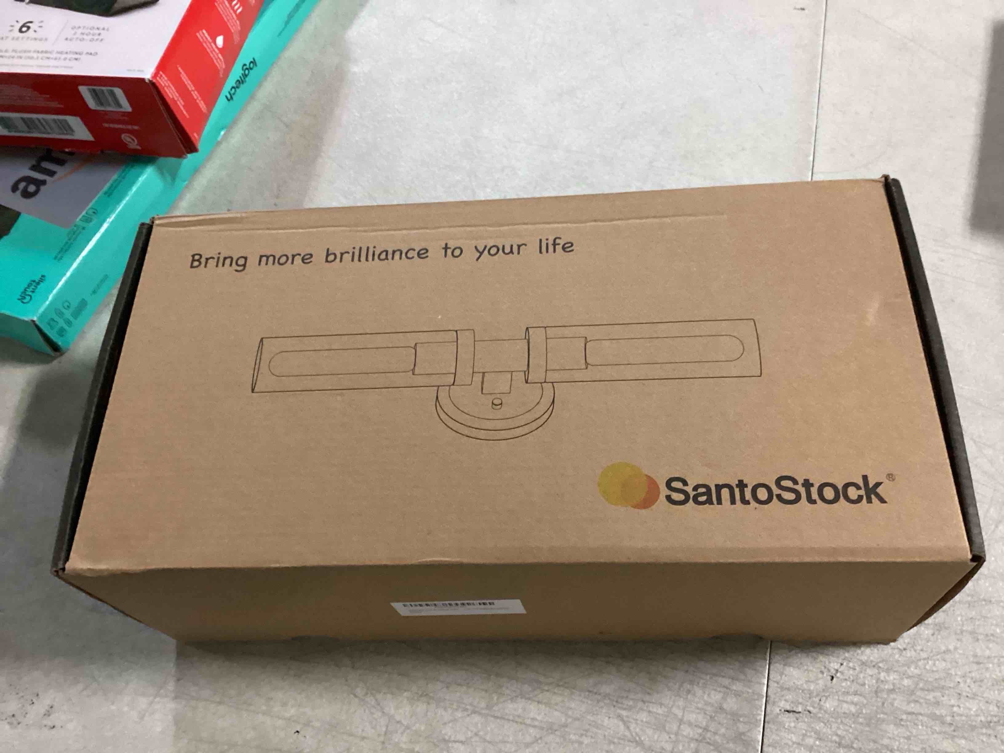 https://s3.amazonaws.com/lotting-images-prod/bidfta/GRN6801040_1730291226207.jpeg