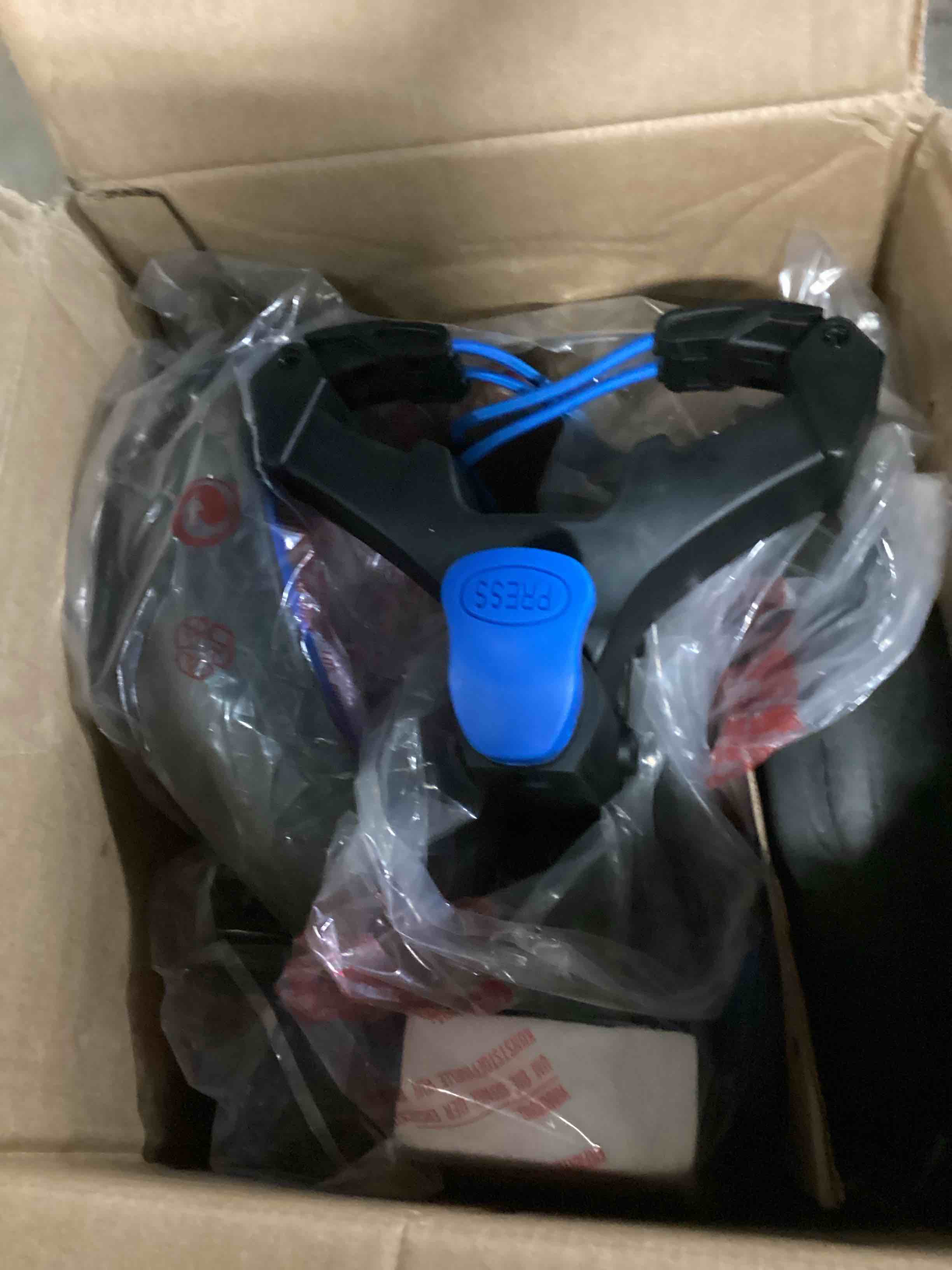 https://s3.amazonaws.com/lotting-images-prod/bidfta/GRN6801225_1730376453107.jpeg