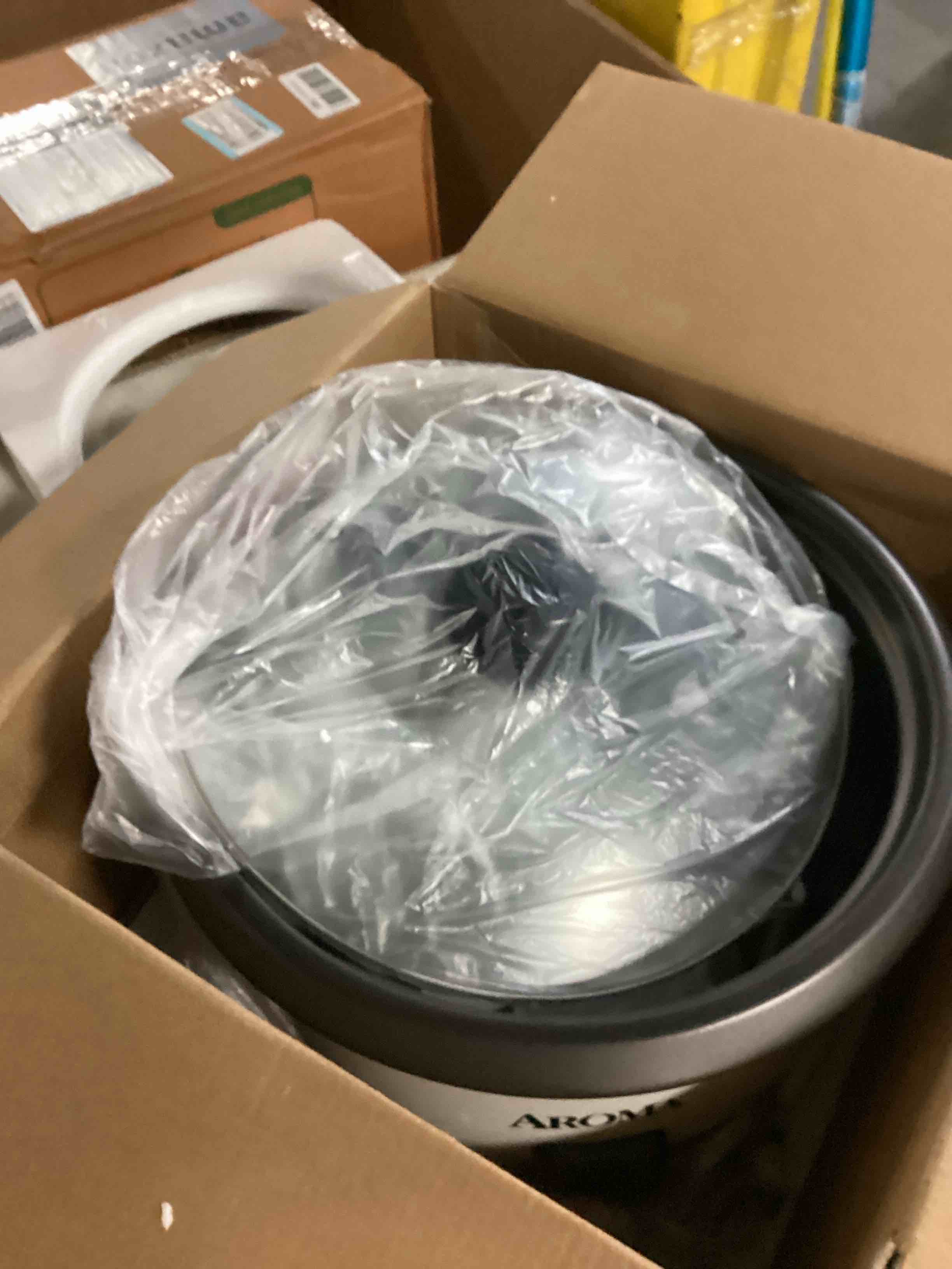 https://s3.amazonaws.com/lotting-images-prod/bidfta/GRN6801419_1730462148485.jpeg