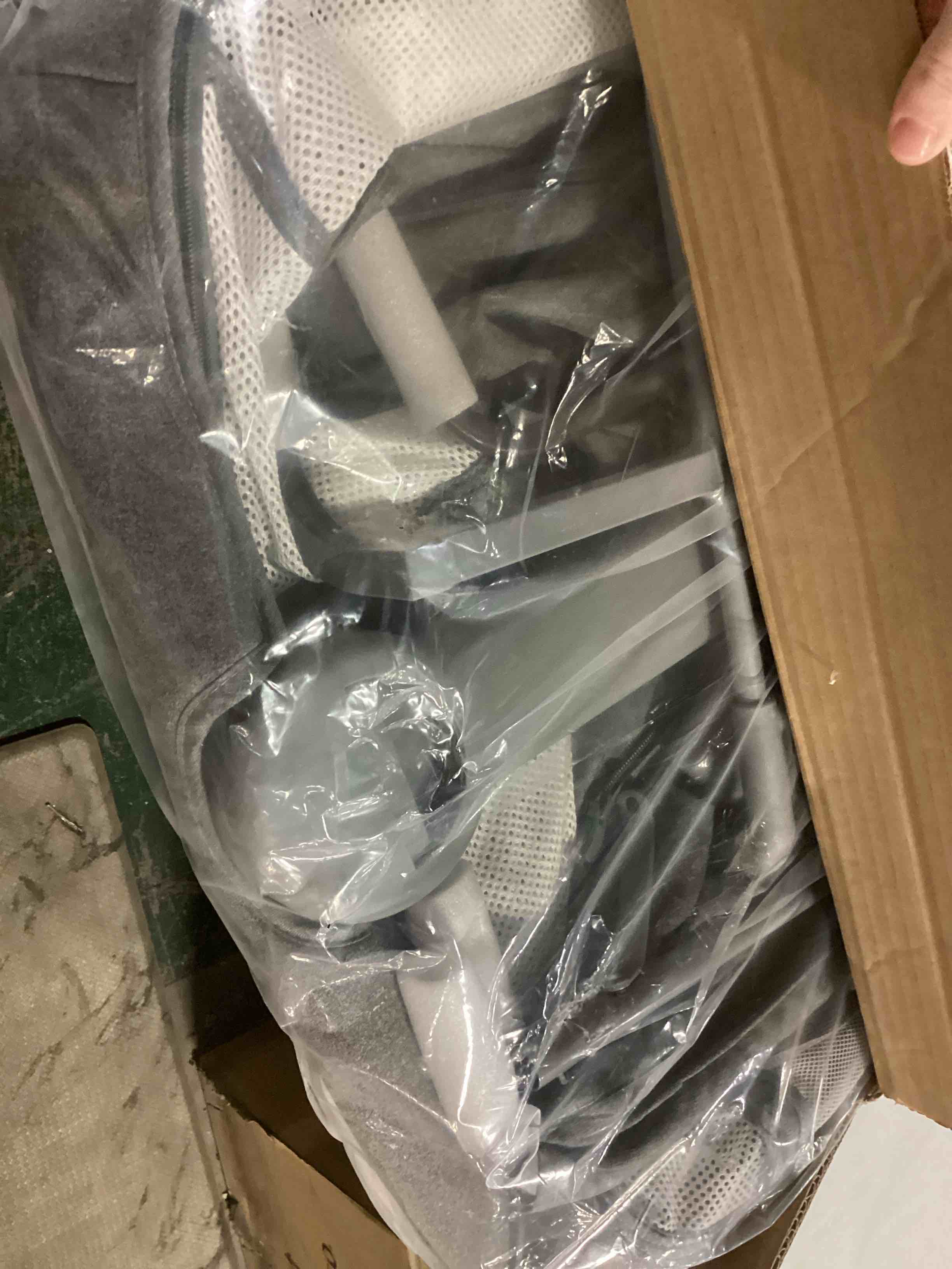 https://s3.amazonaws.com/lotting-images-prod/bidfta/GRN6801485_1729338756625.jpeg