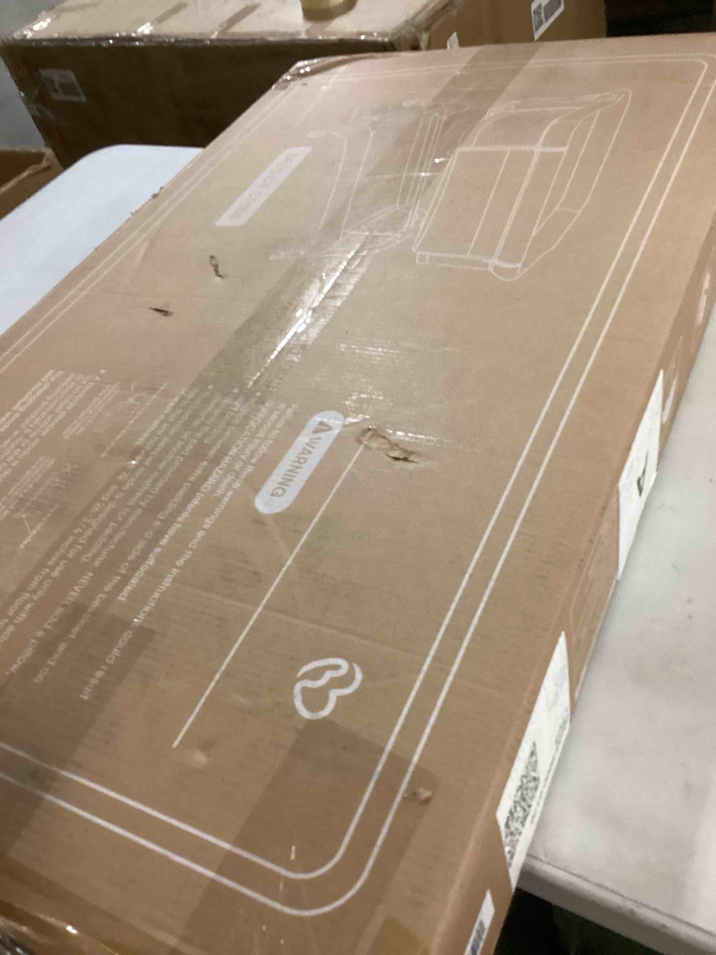 https://s3.amazonaws.com/lotting-images-prod/bidfta/GRN6801485_1729338789033.jpeg