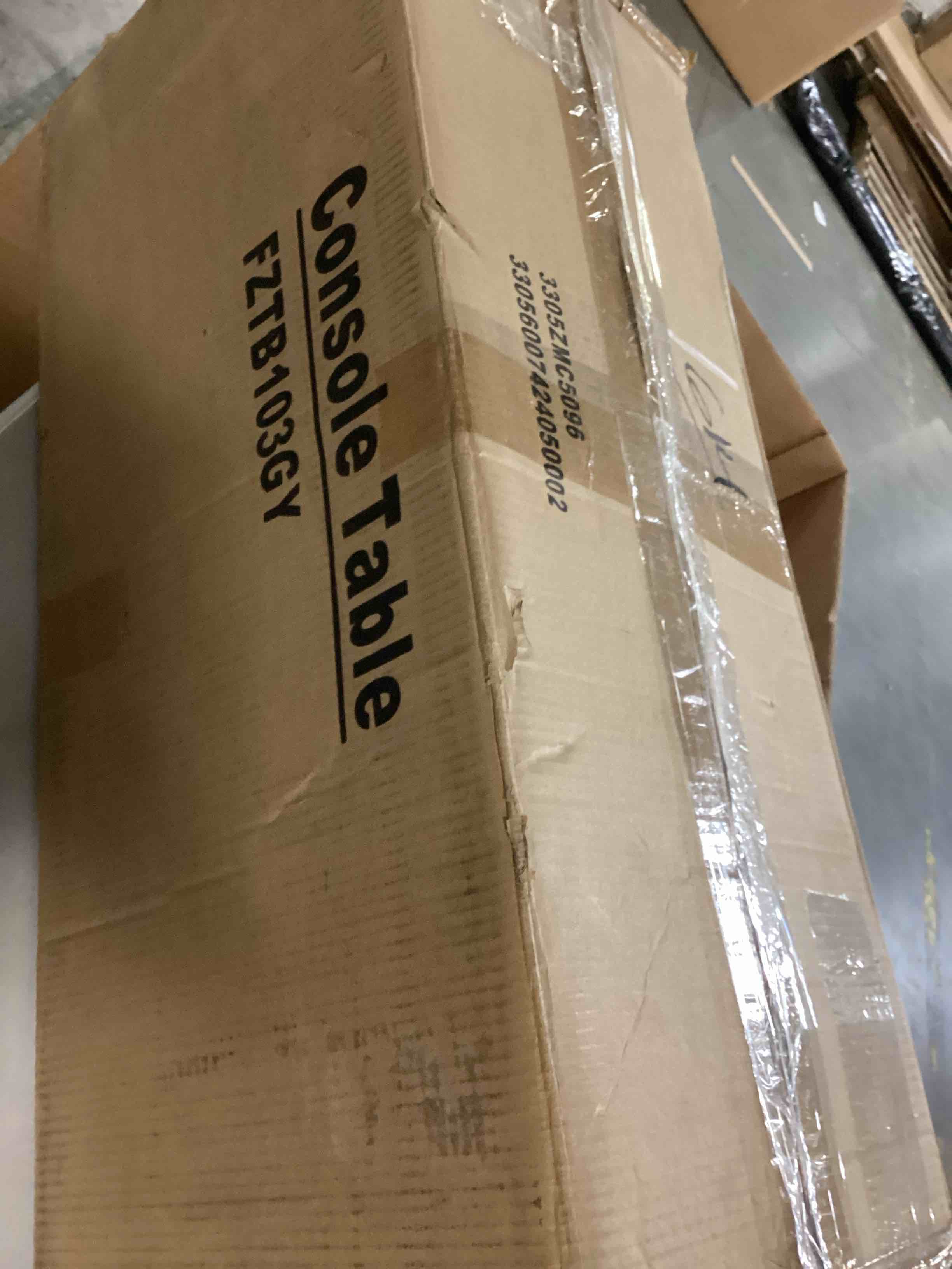 https://s3.amazonaws.com/lotting-images-prod/bidfta/GRN6801662_1729608842646.jpeg