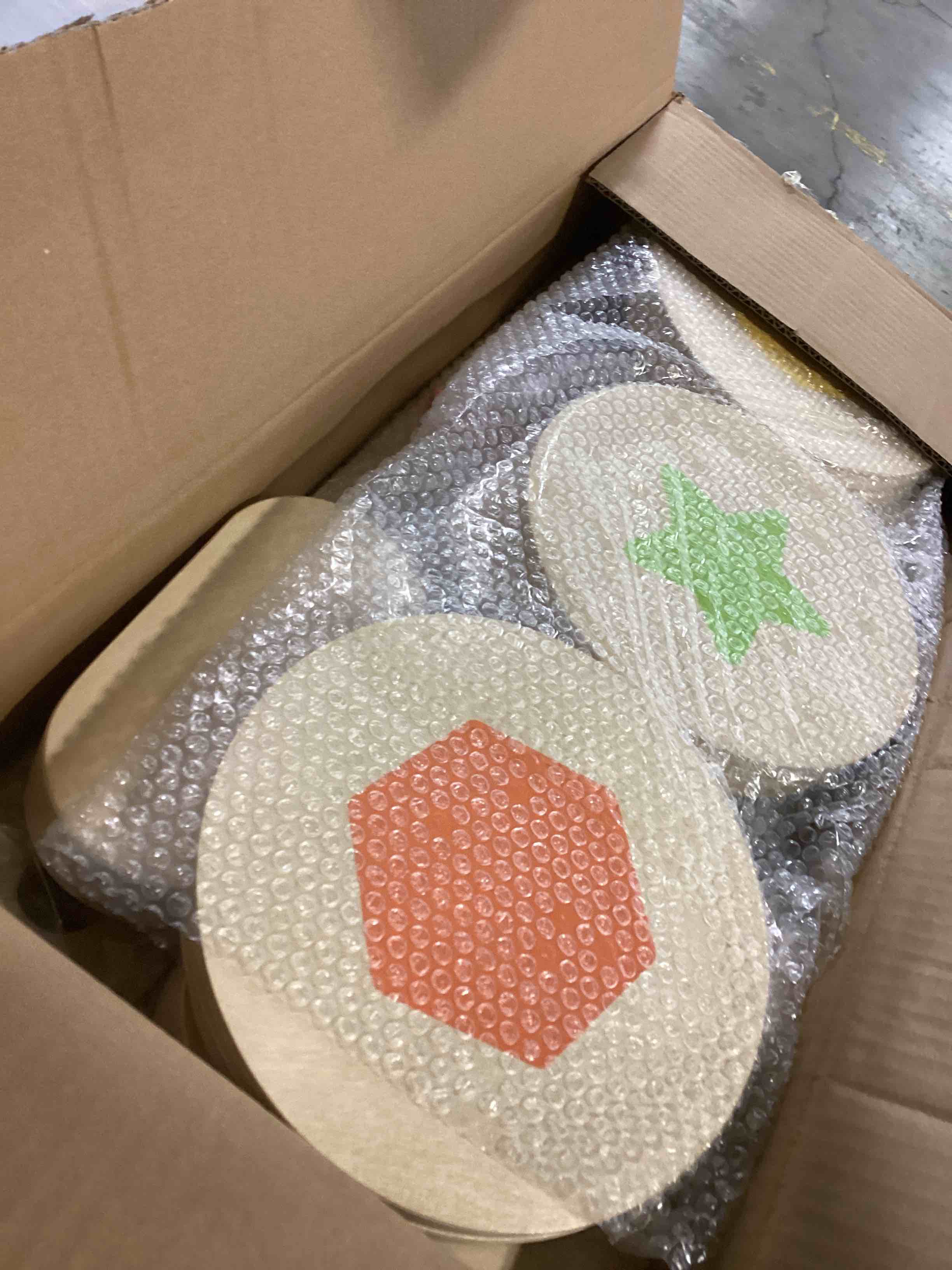 https://s3.amazonaws.com/lotting-images-prod/bidfta/GRN6801877_1729774294185.jpeg