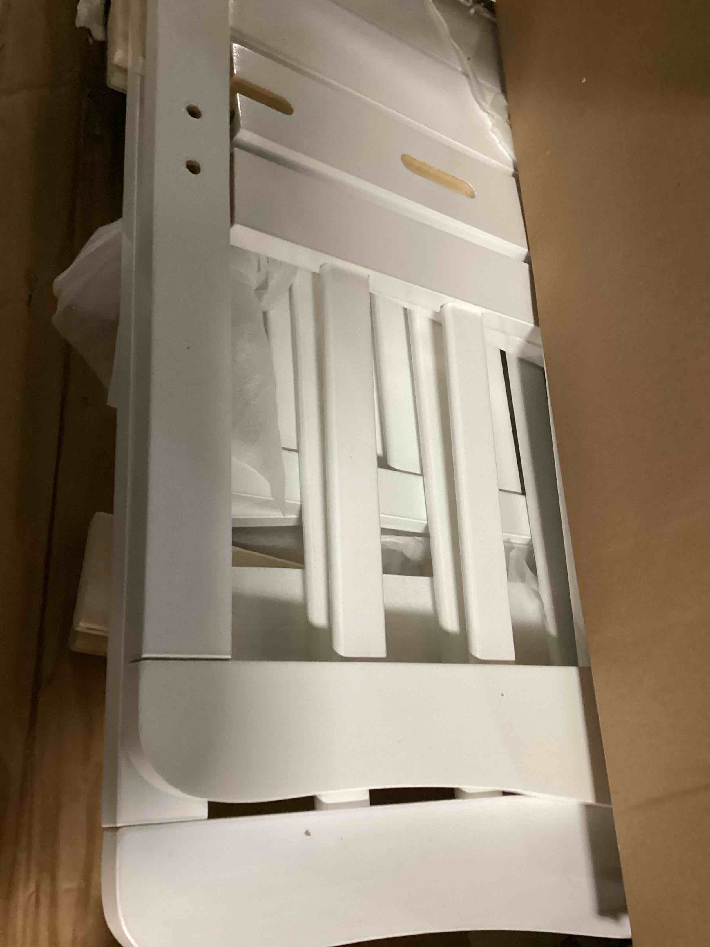 https://s3.amazonaws.com/lotting-images-prod/bidfta/GRN6802144_1730127474227.jpeg