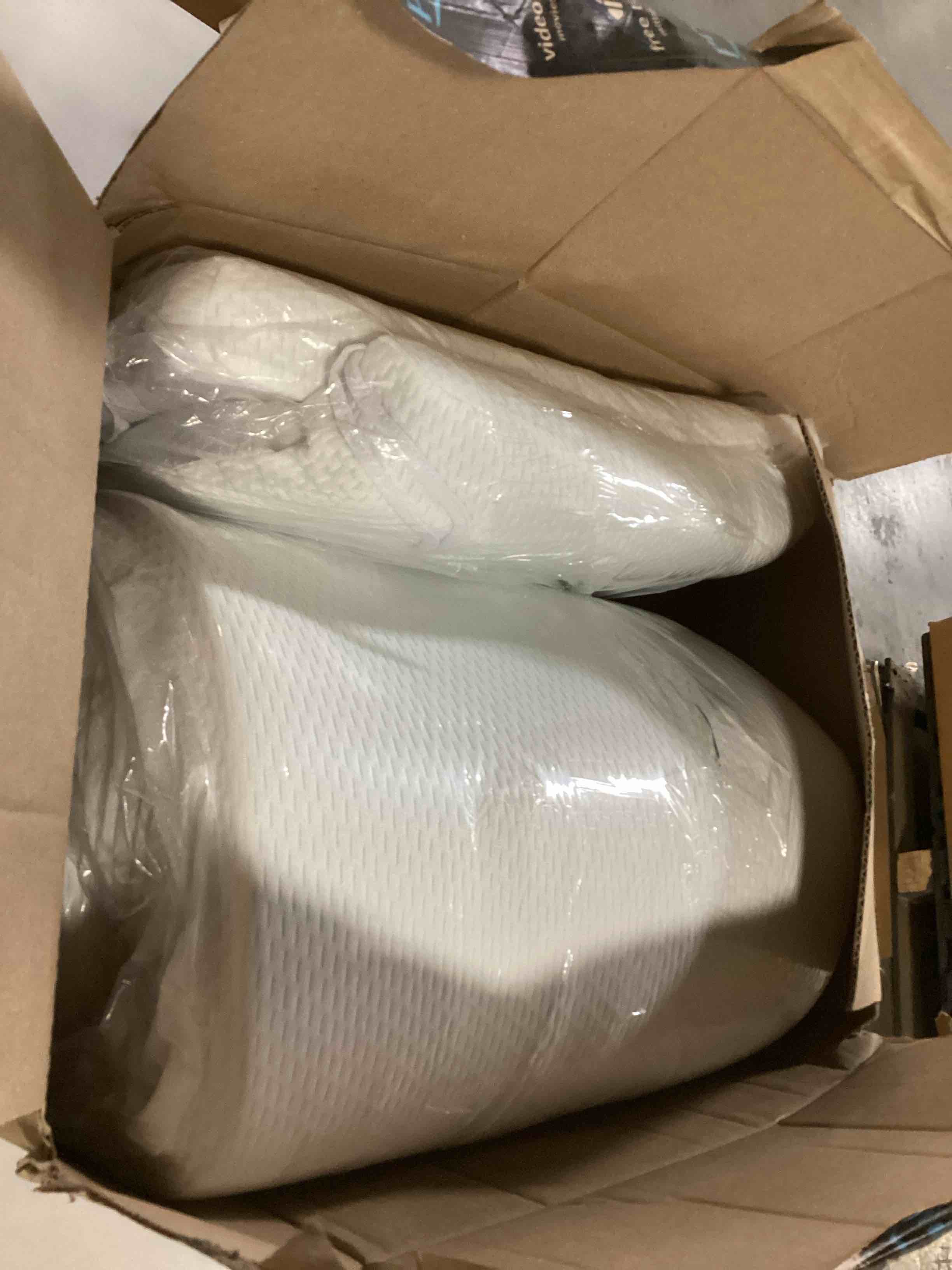 https://s3.amazonaws.com/lotting-images-prod/bidfta/GRN6802265_1730209645545.jpeg