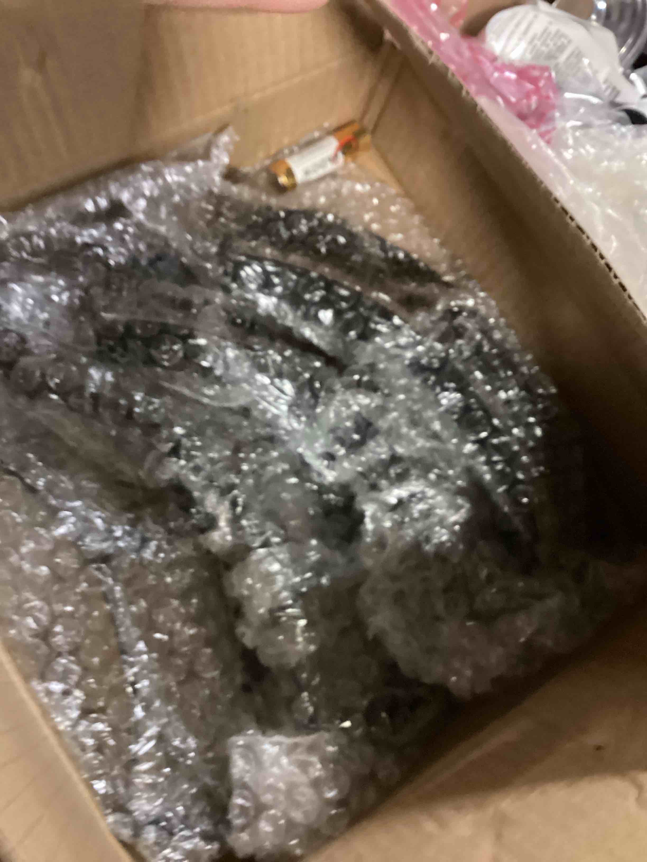 https://s3.amazonaws.com/lotting-images-prod/bidfta/GRN6802799_1731528791098.jpeg